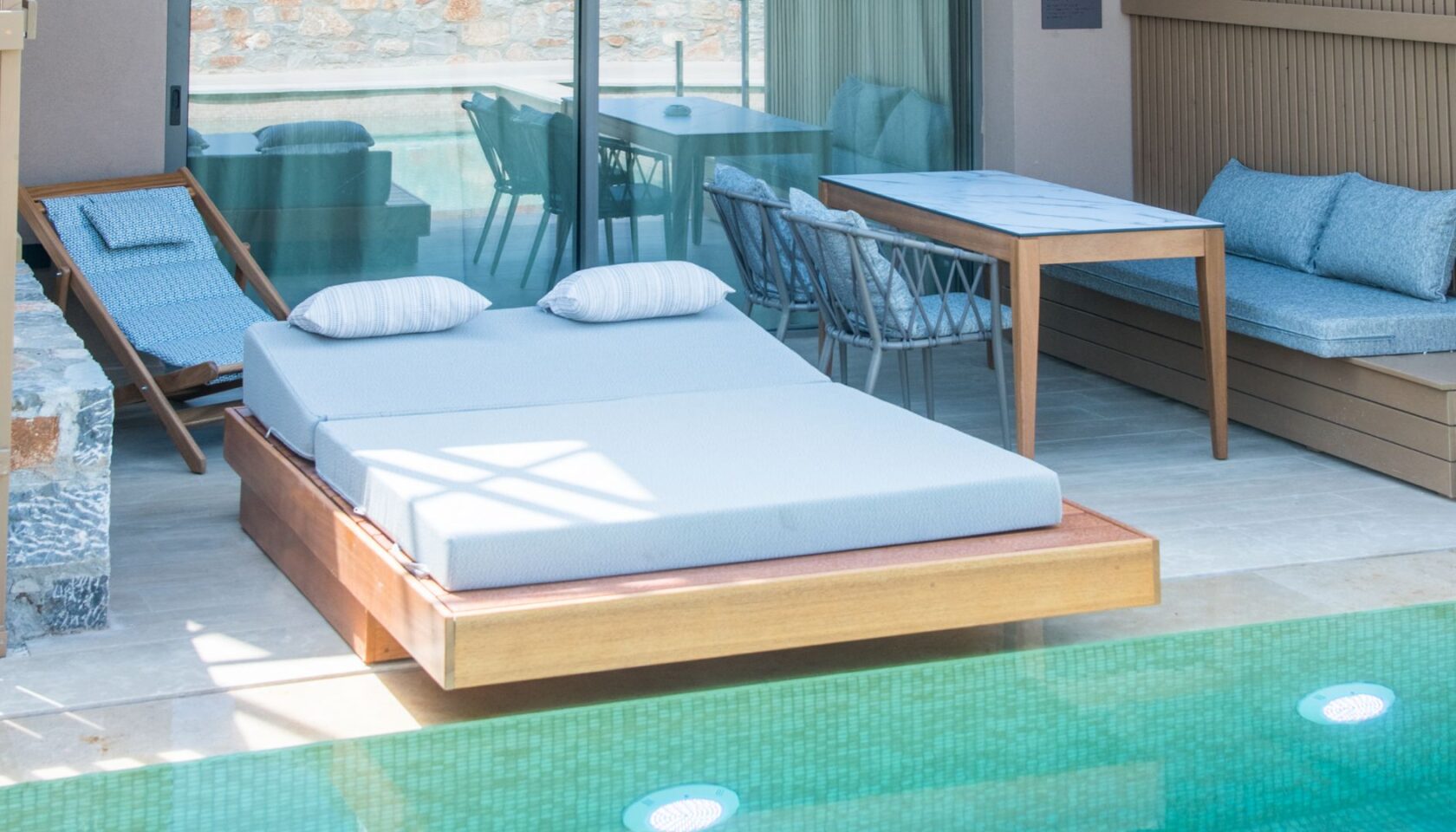 Double with Private Pool