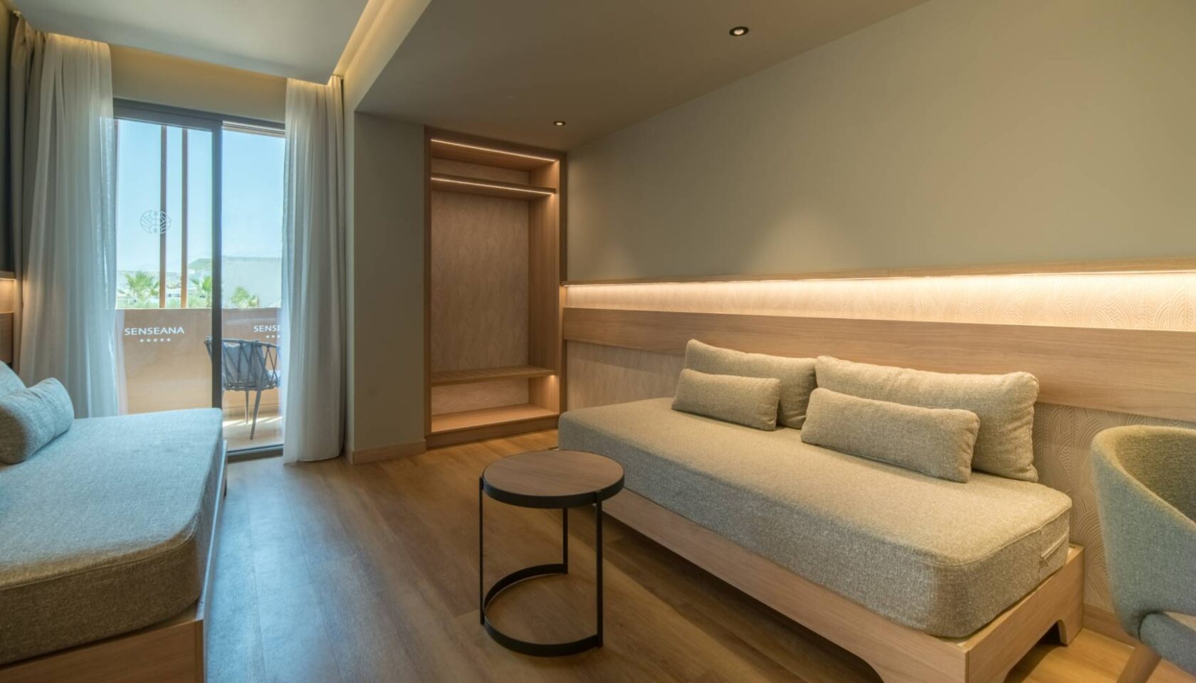 Family Room Garden View