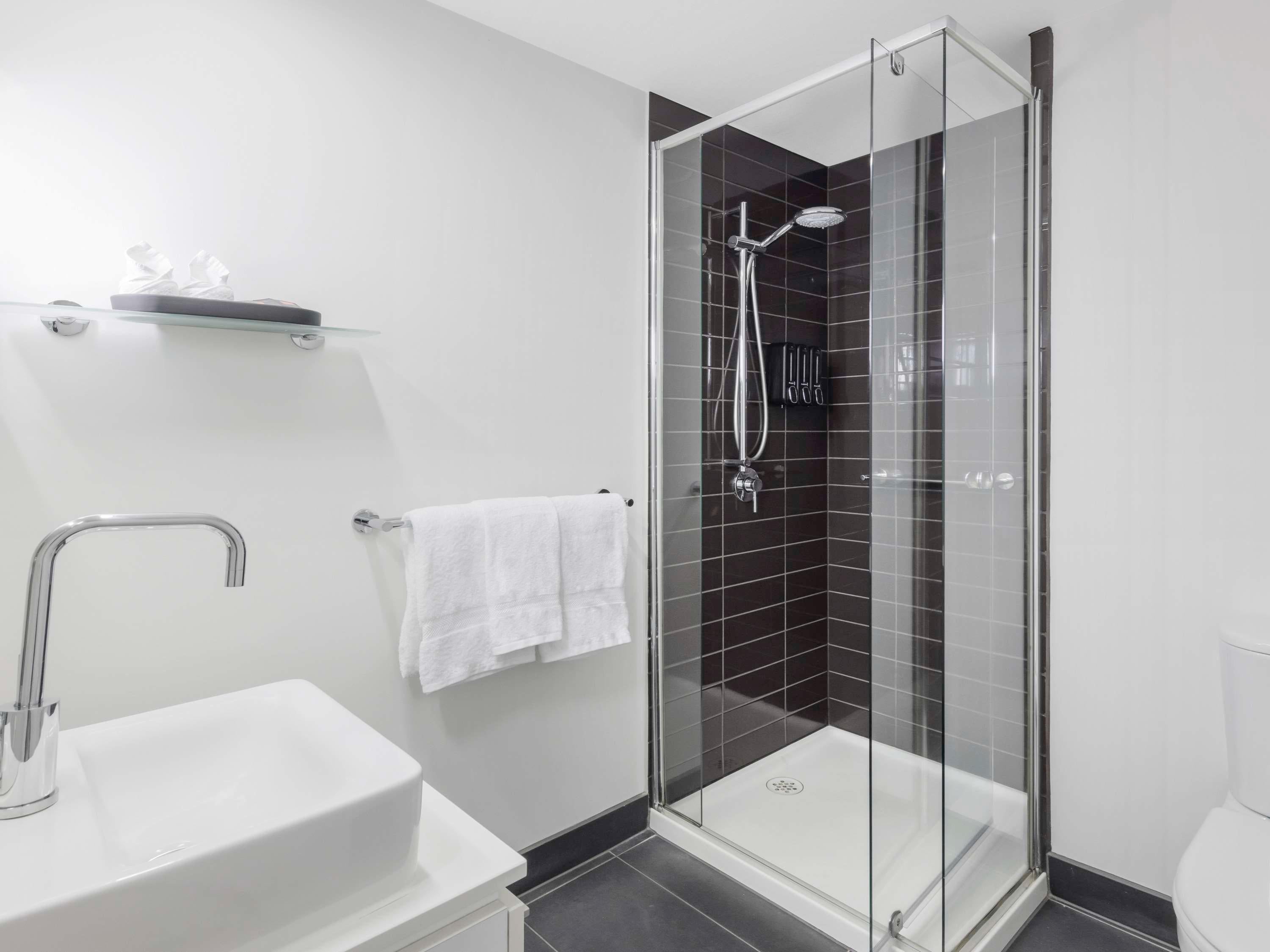 Suite Classic King Bed