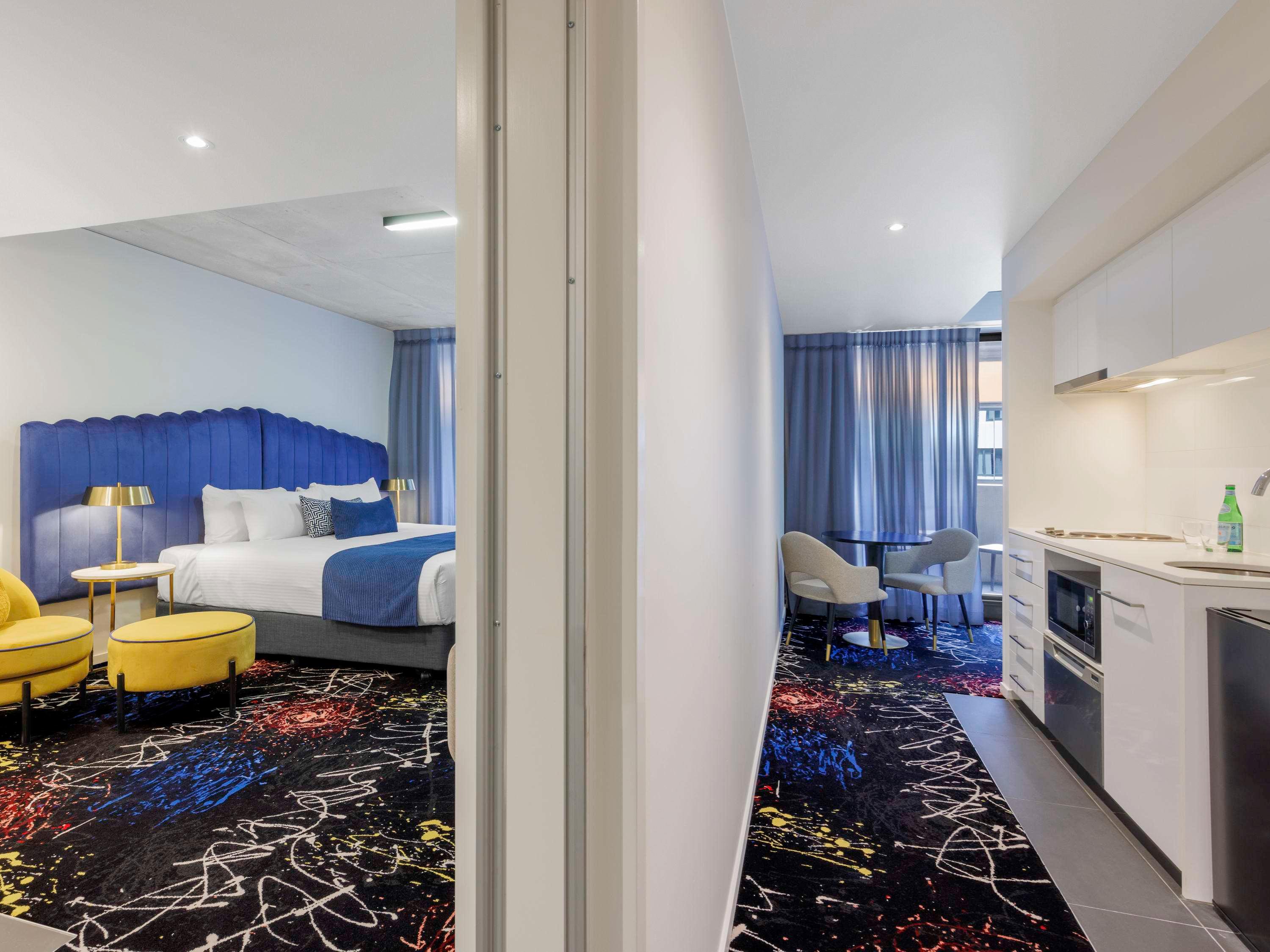 Suite Classic King Bed