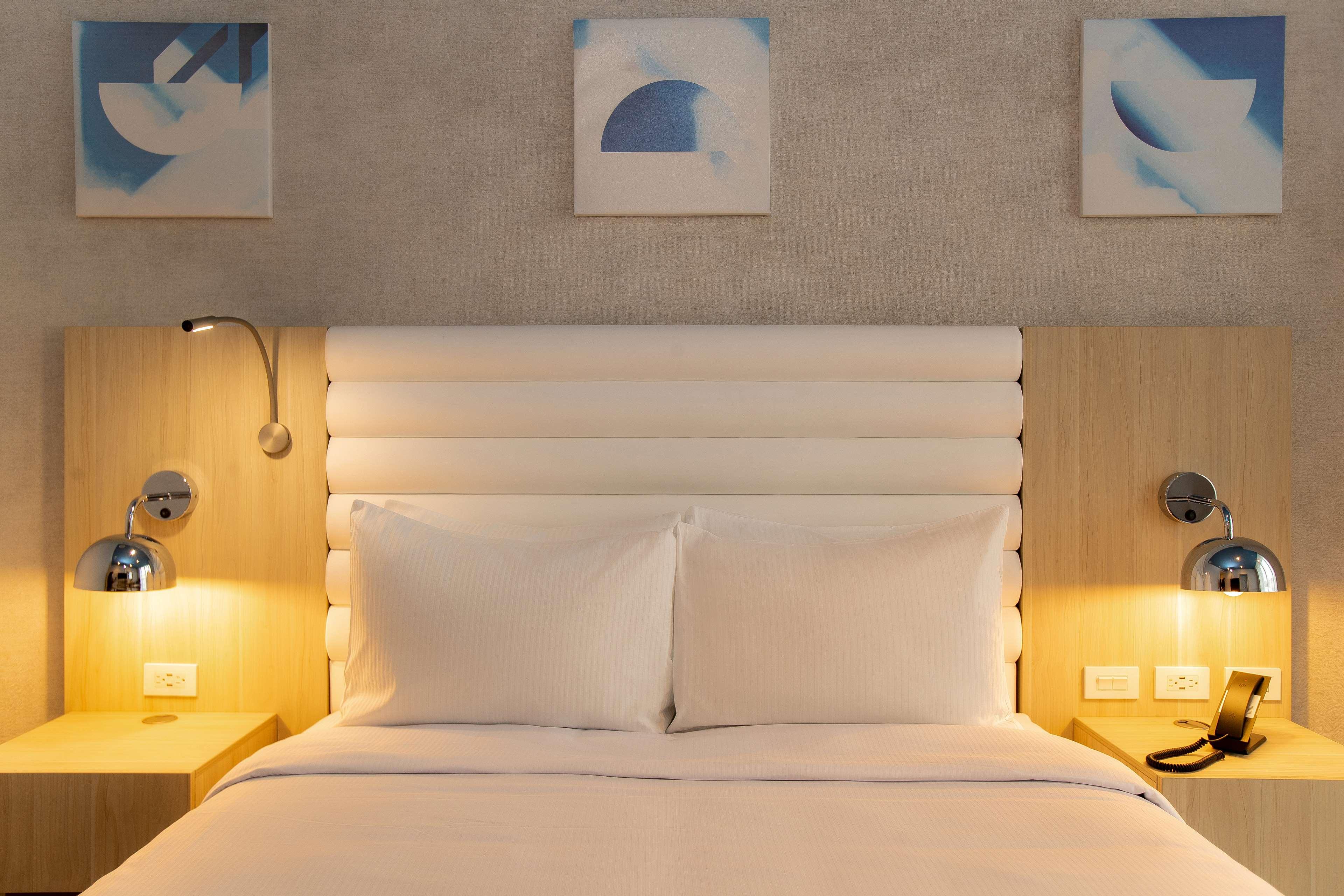 Room Queen Bed Non Smoking