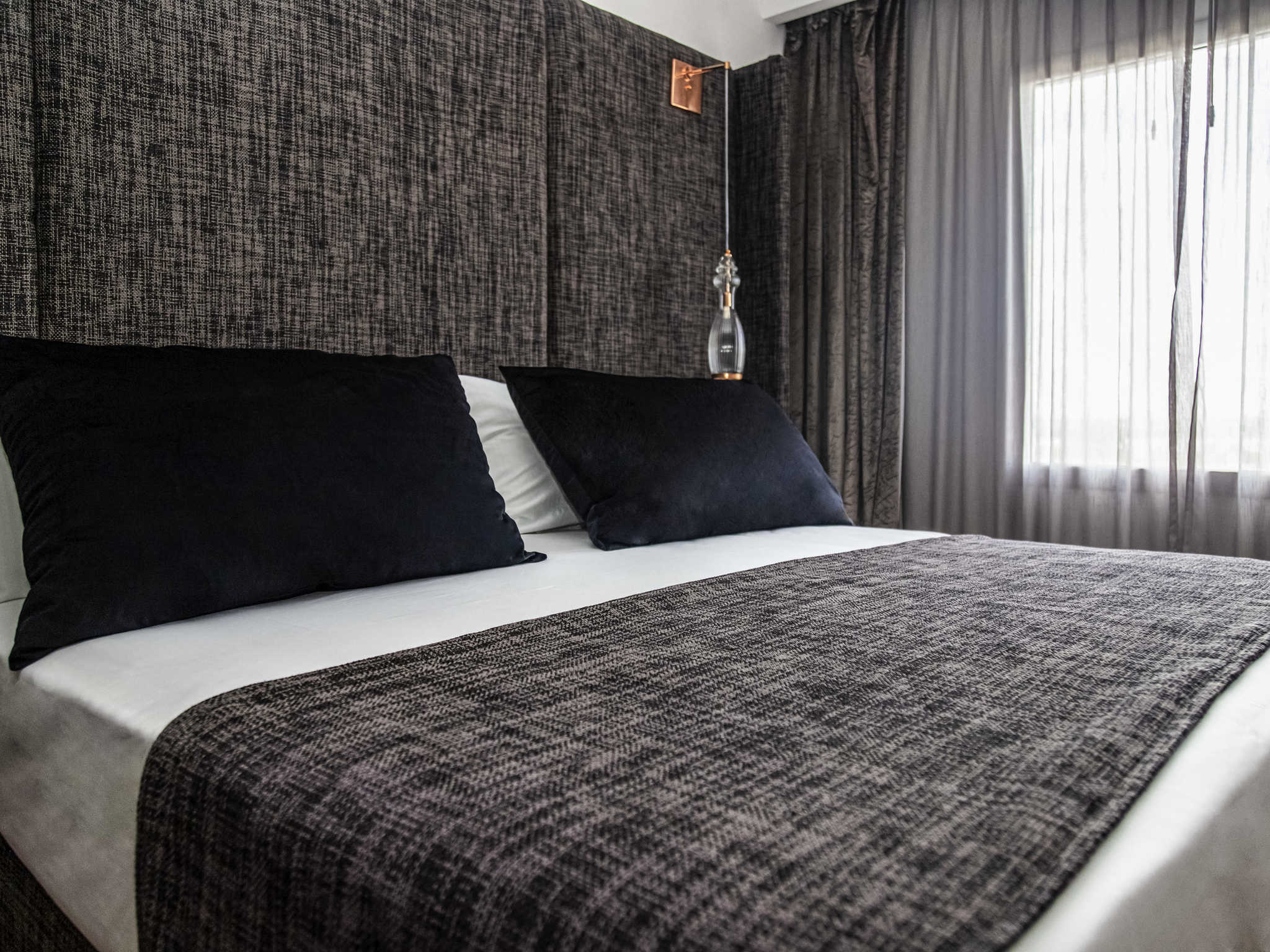 Double King Size Bed