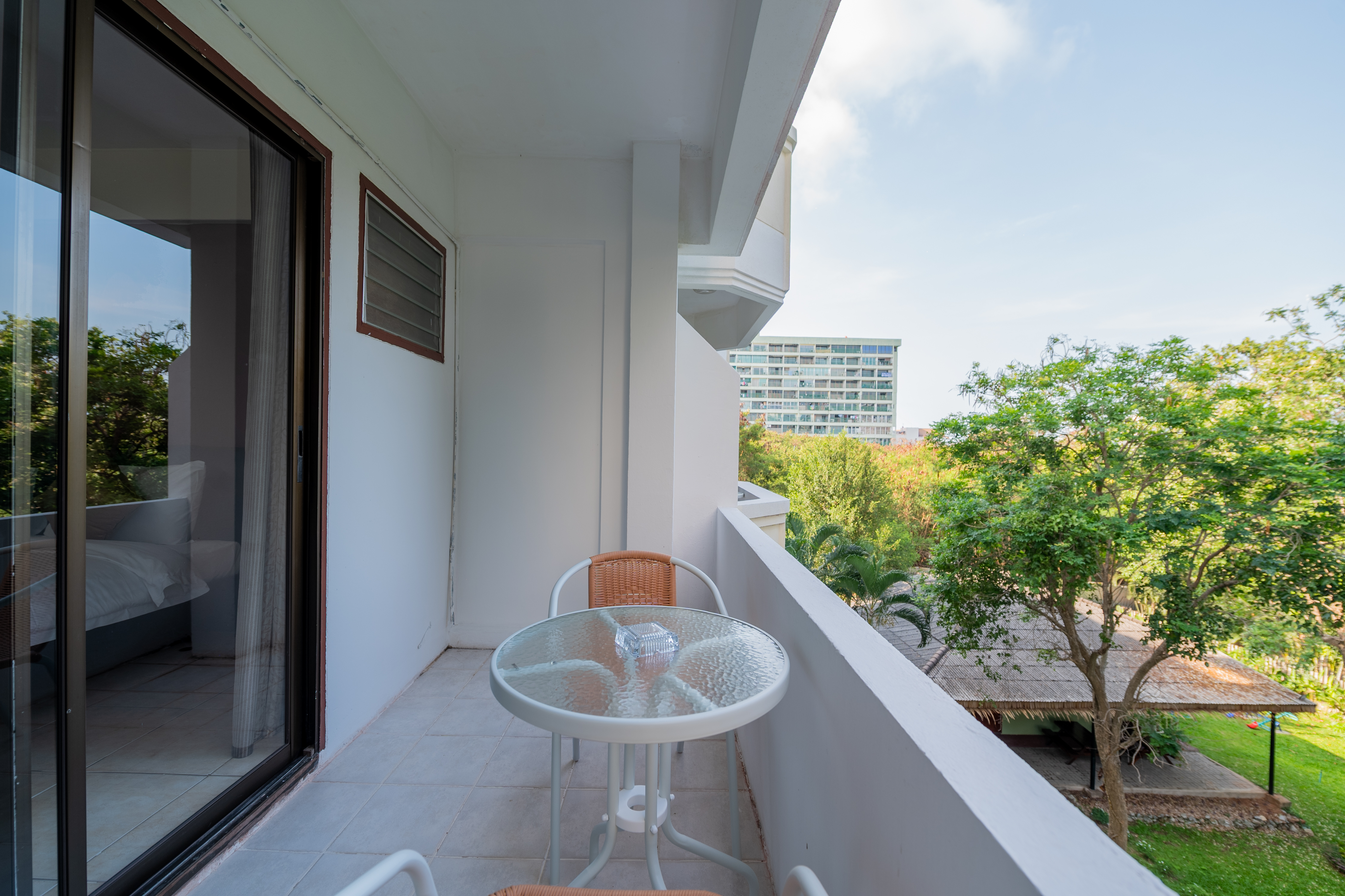 Double Single Deluxe King Bed