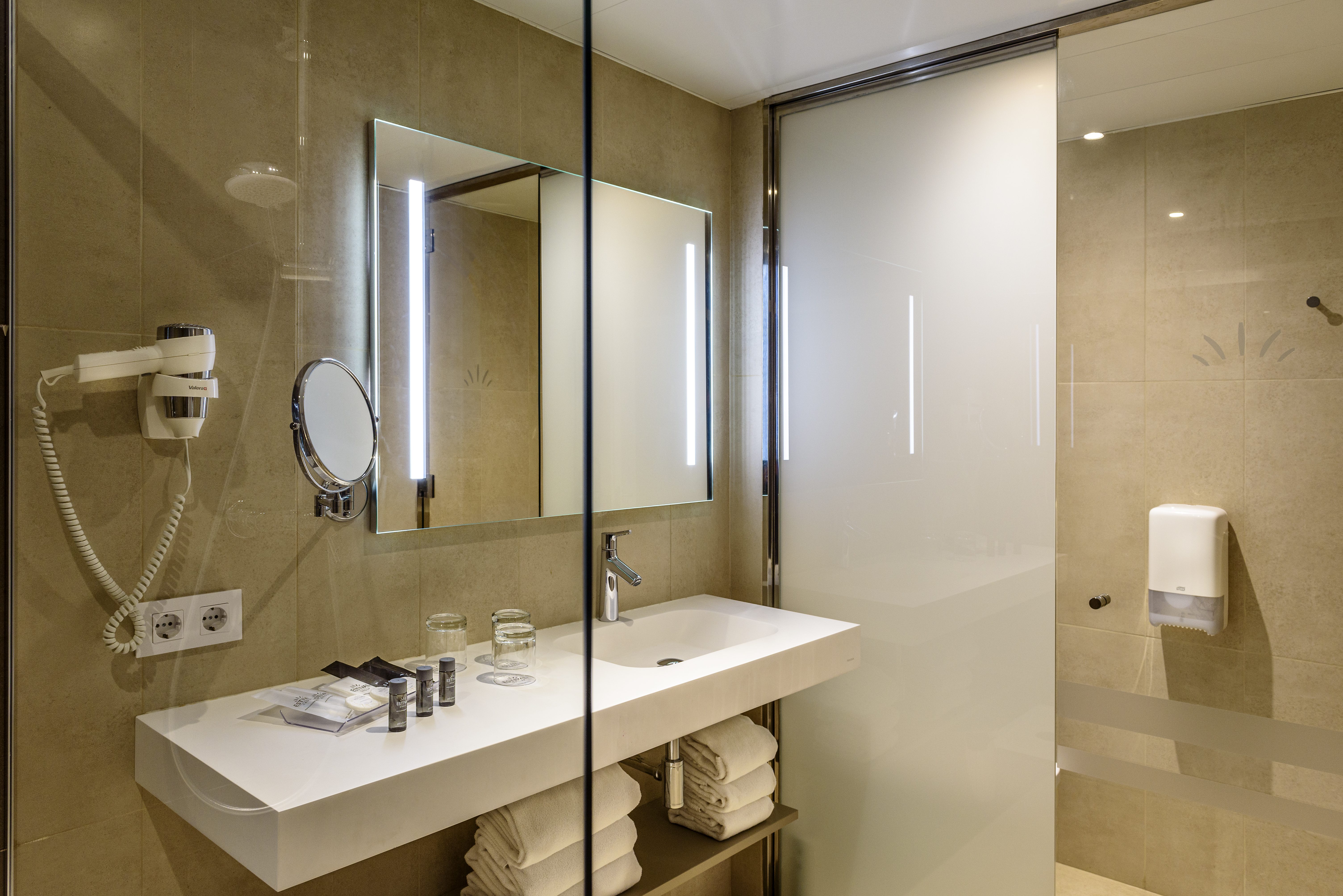 Double or Twin Duplex