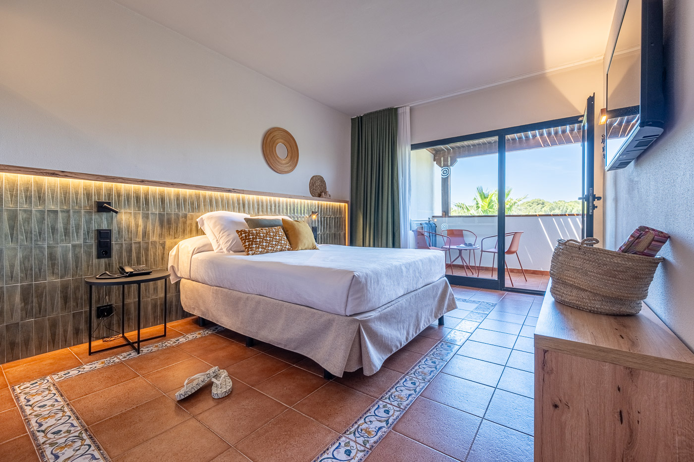 Double or Twin Standard