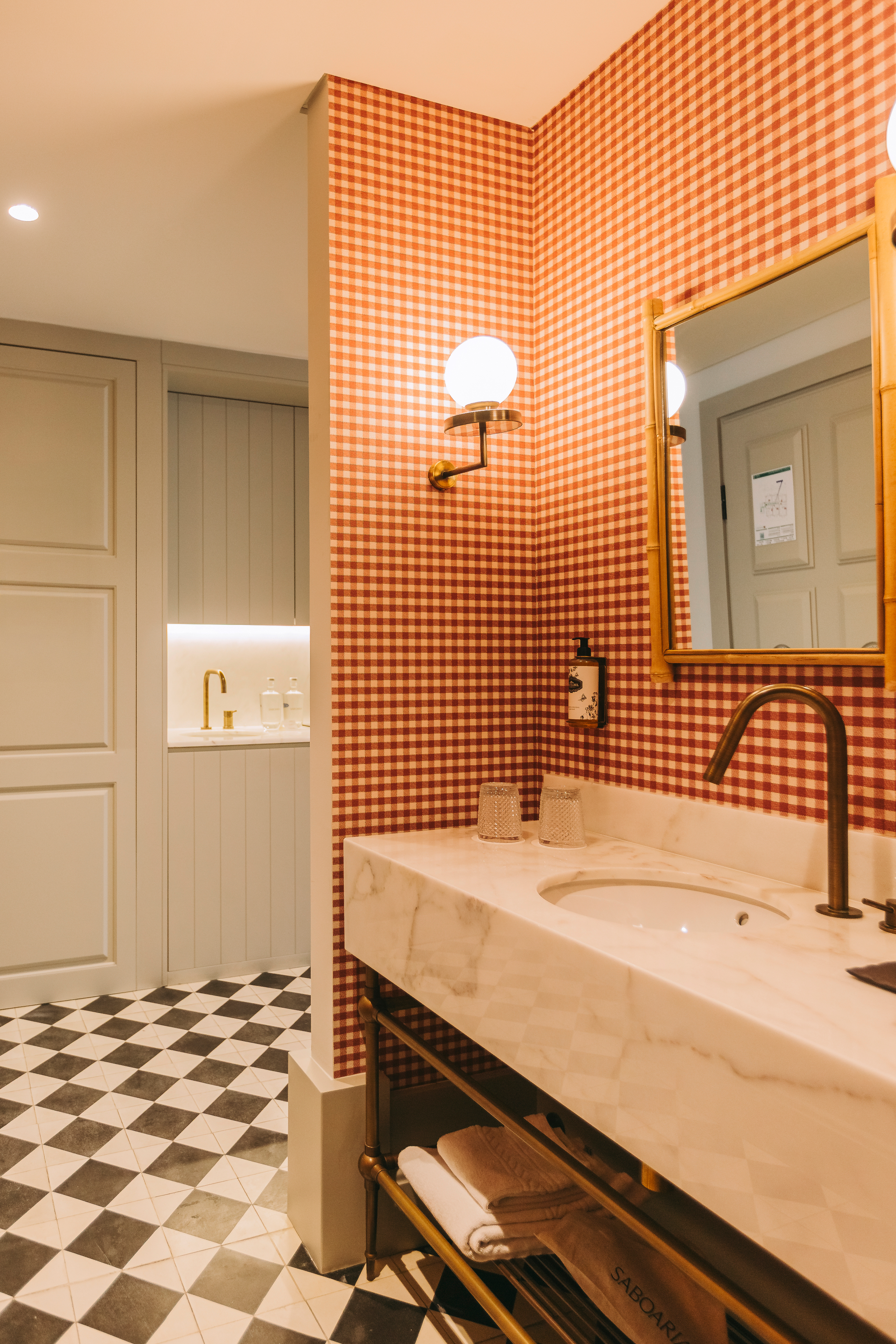 Twin Deluxe with Balcony