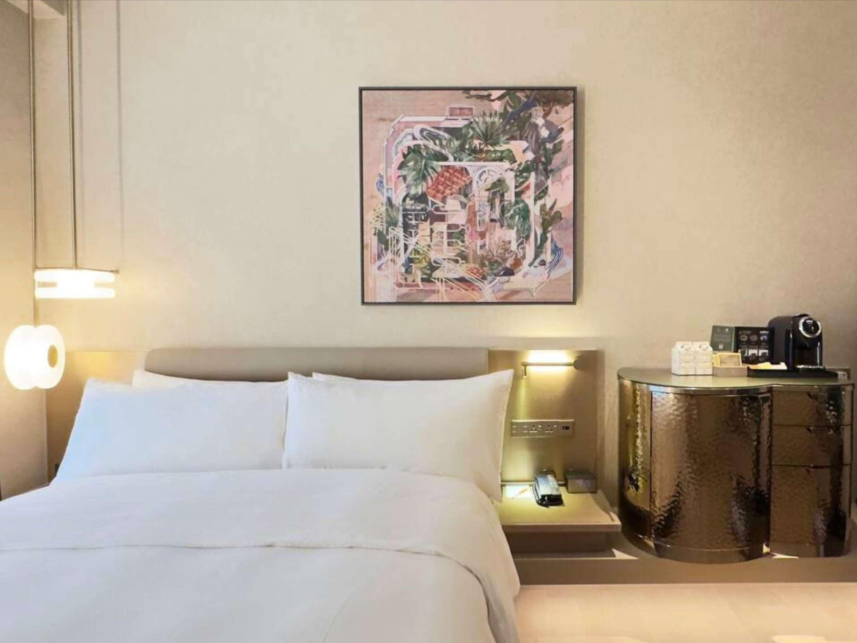 Double King Size Bed