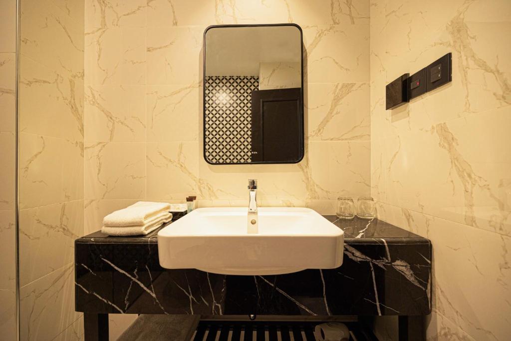 Double or Twin Deluxe