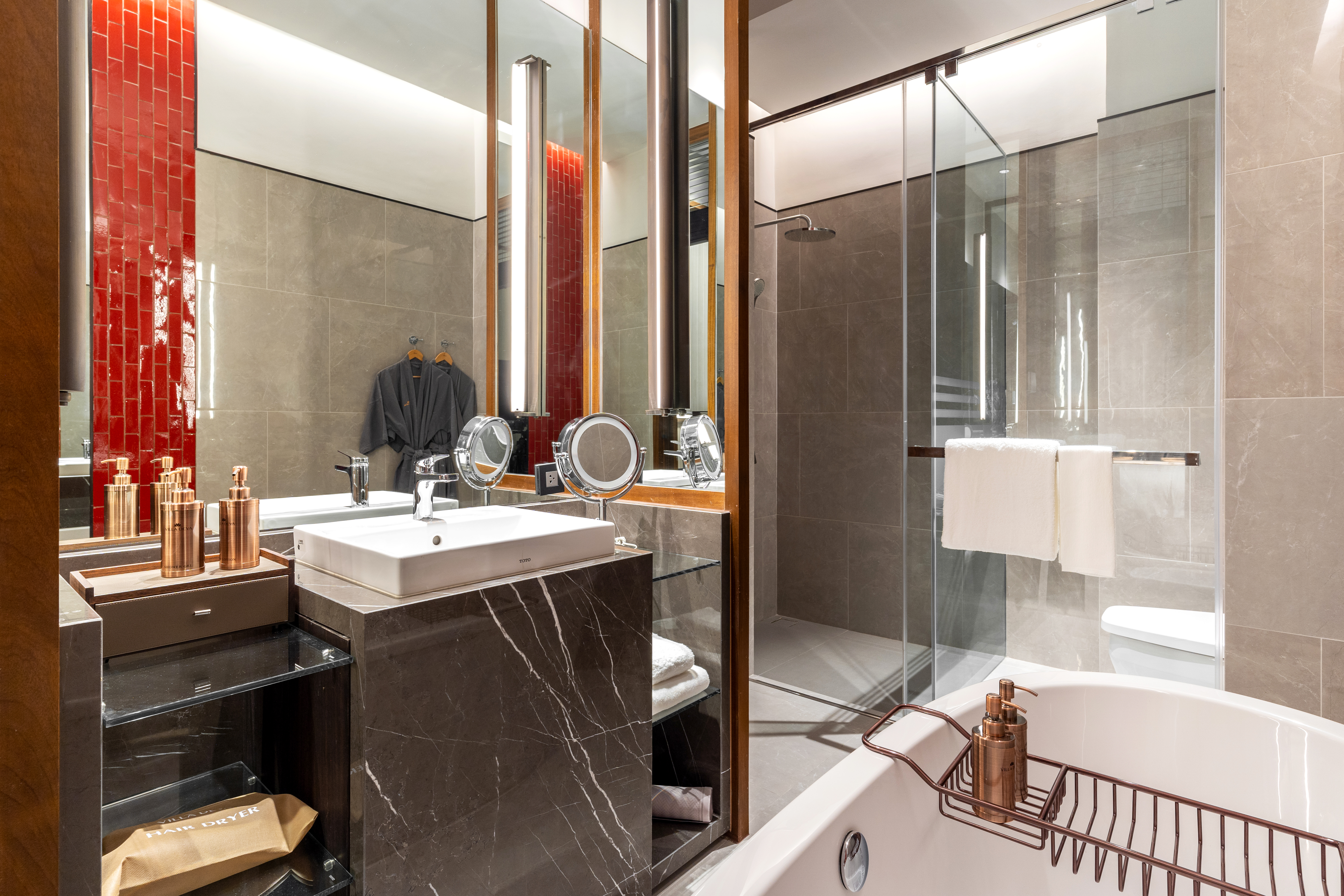 Twin Deluxe Pool View