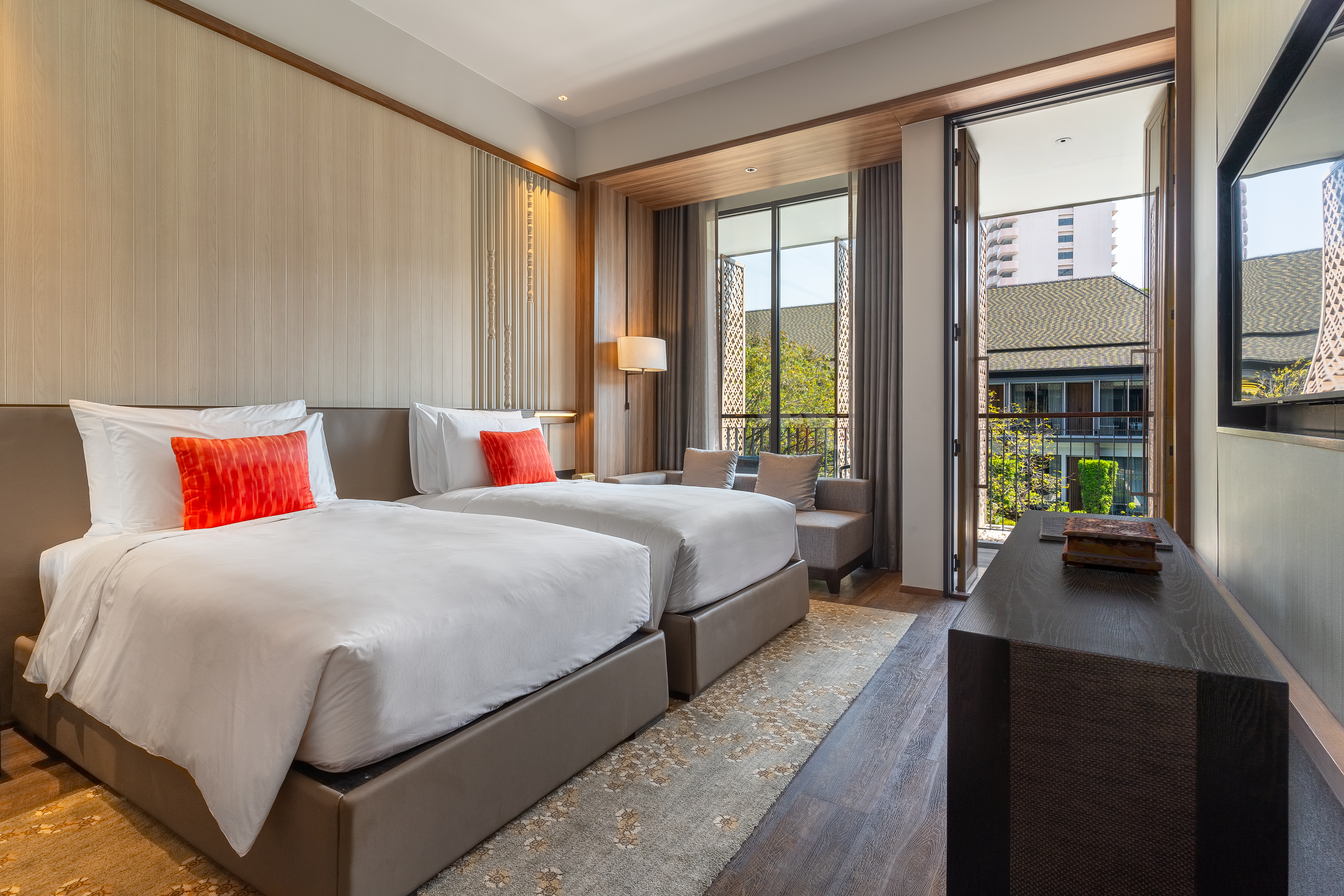 Twin Deluxe Pool View