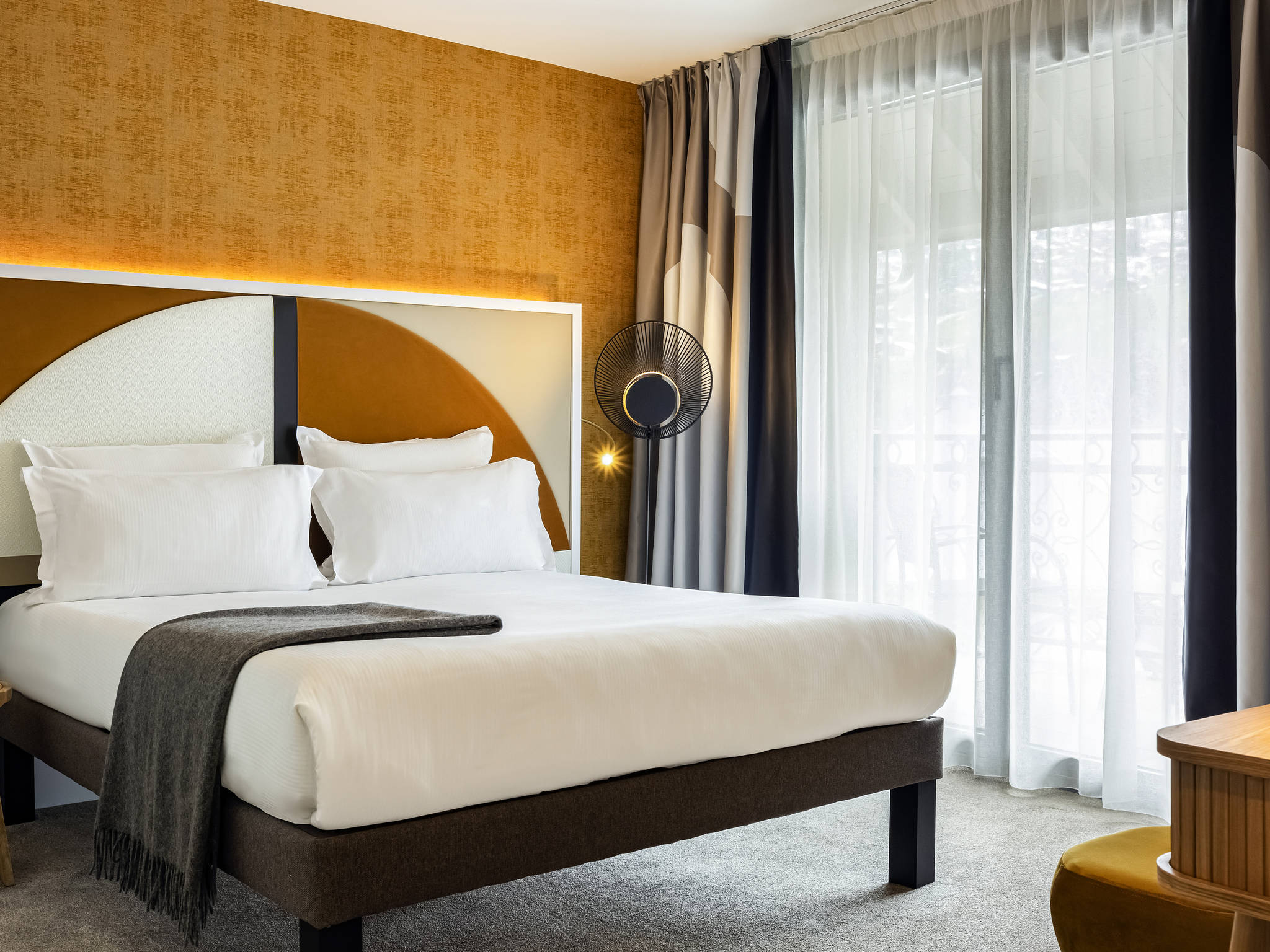 Double Classic Double Bed