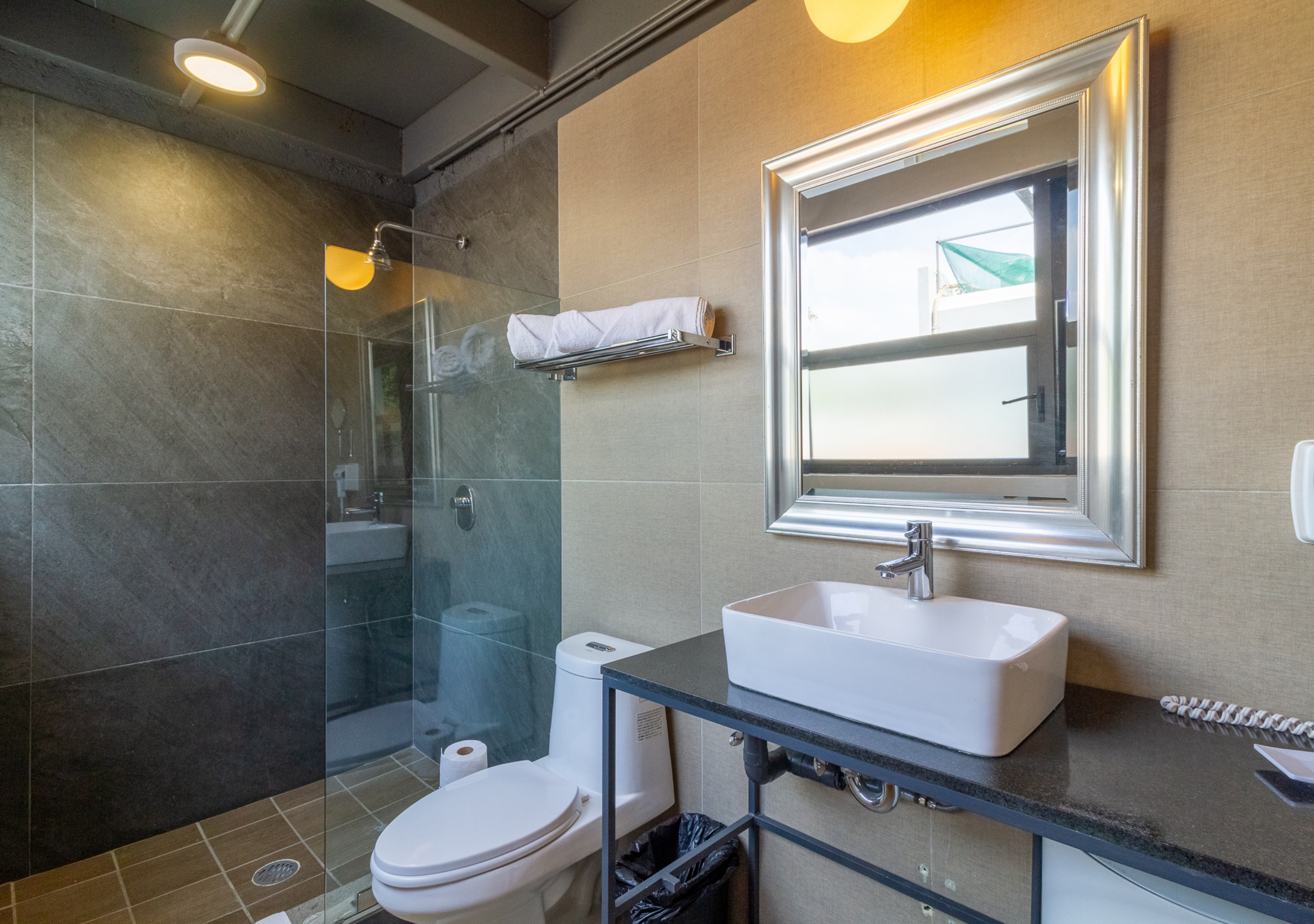 Double Queen Size Bed