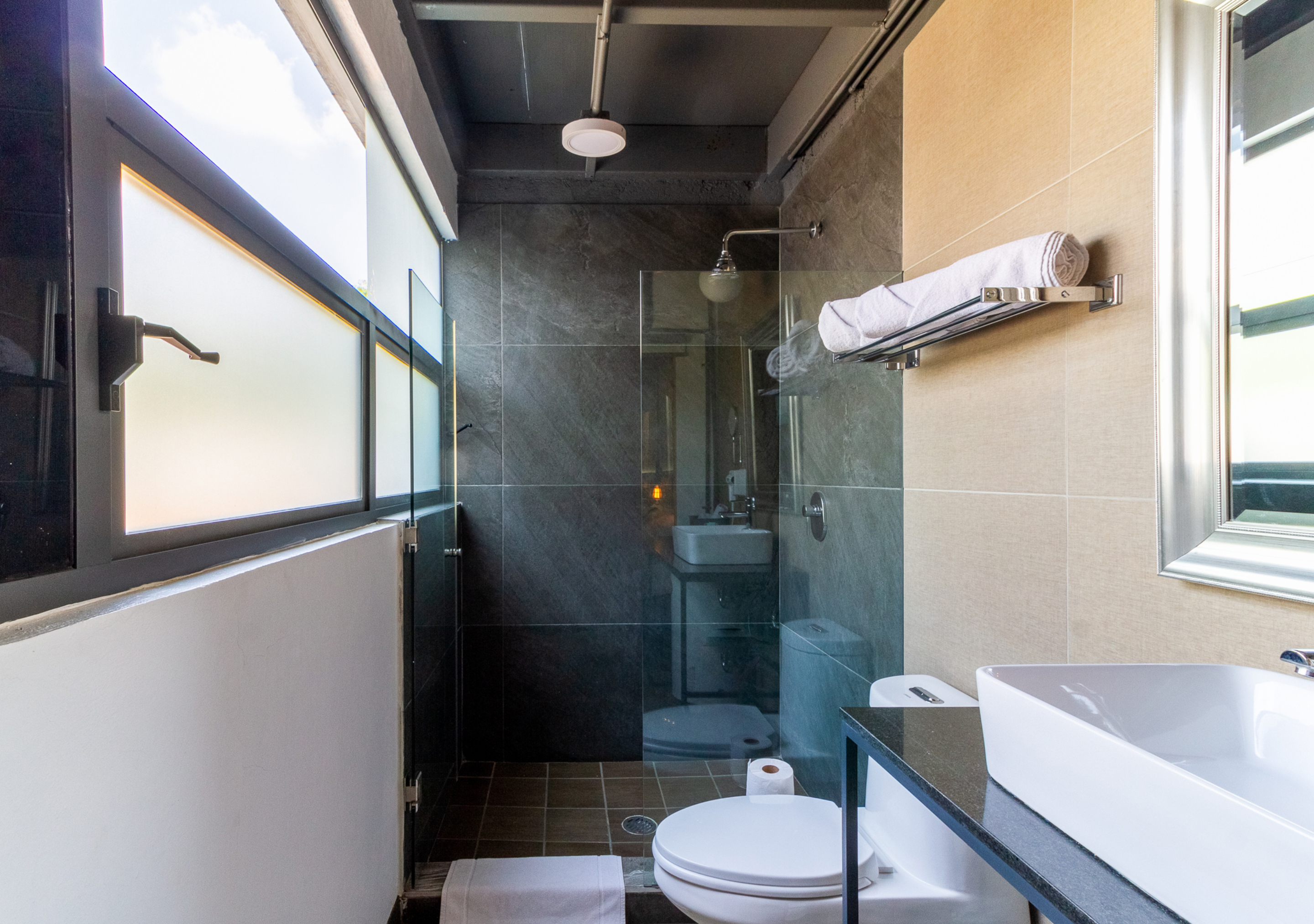 Triple Queen Size Bed