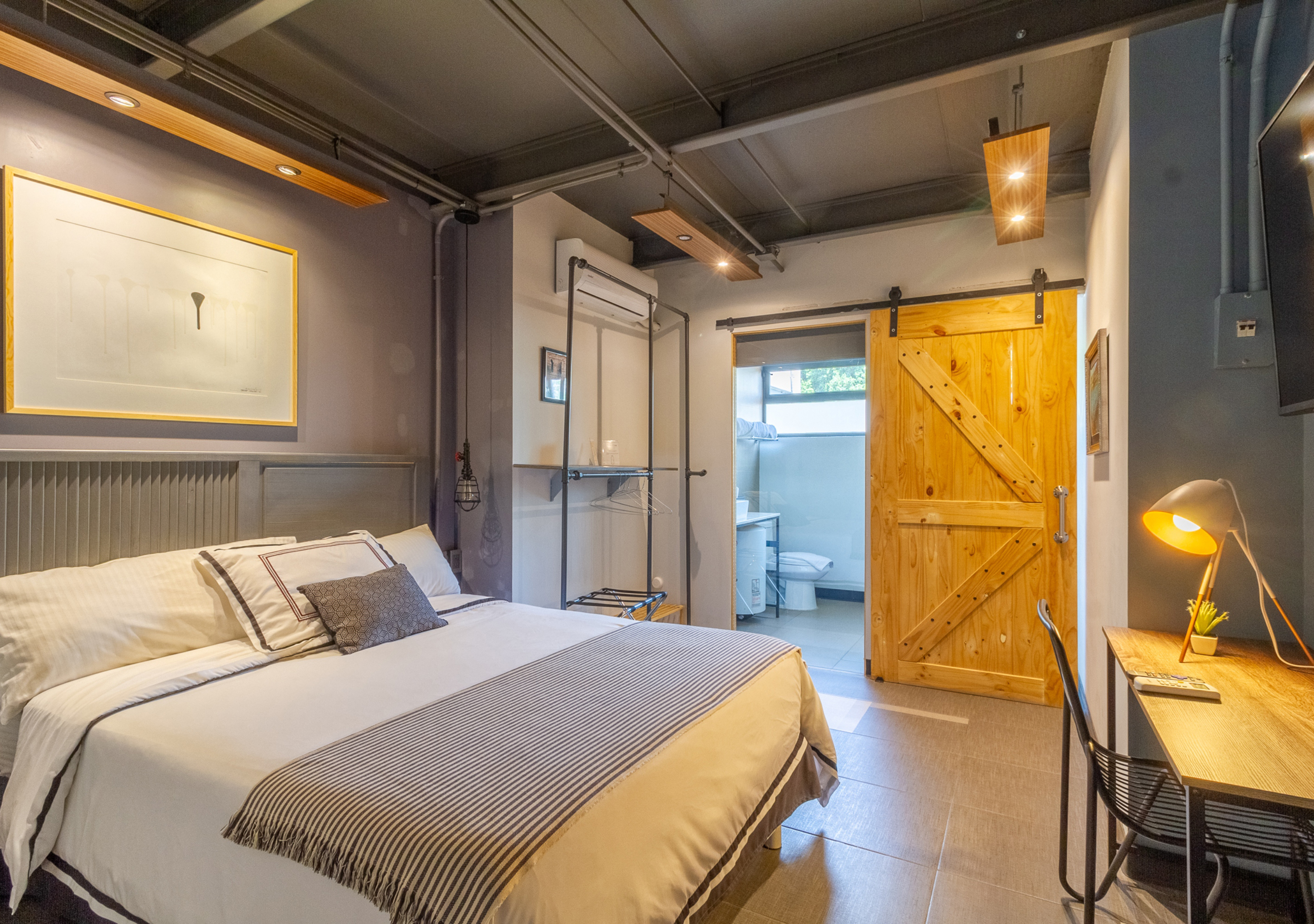 Double Queen Size Bed