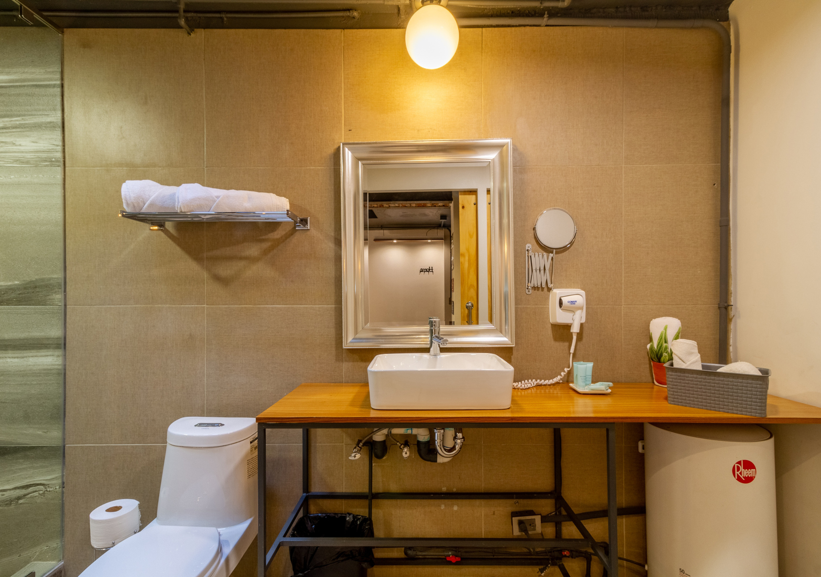 Double Queen Size Bed