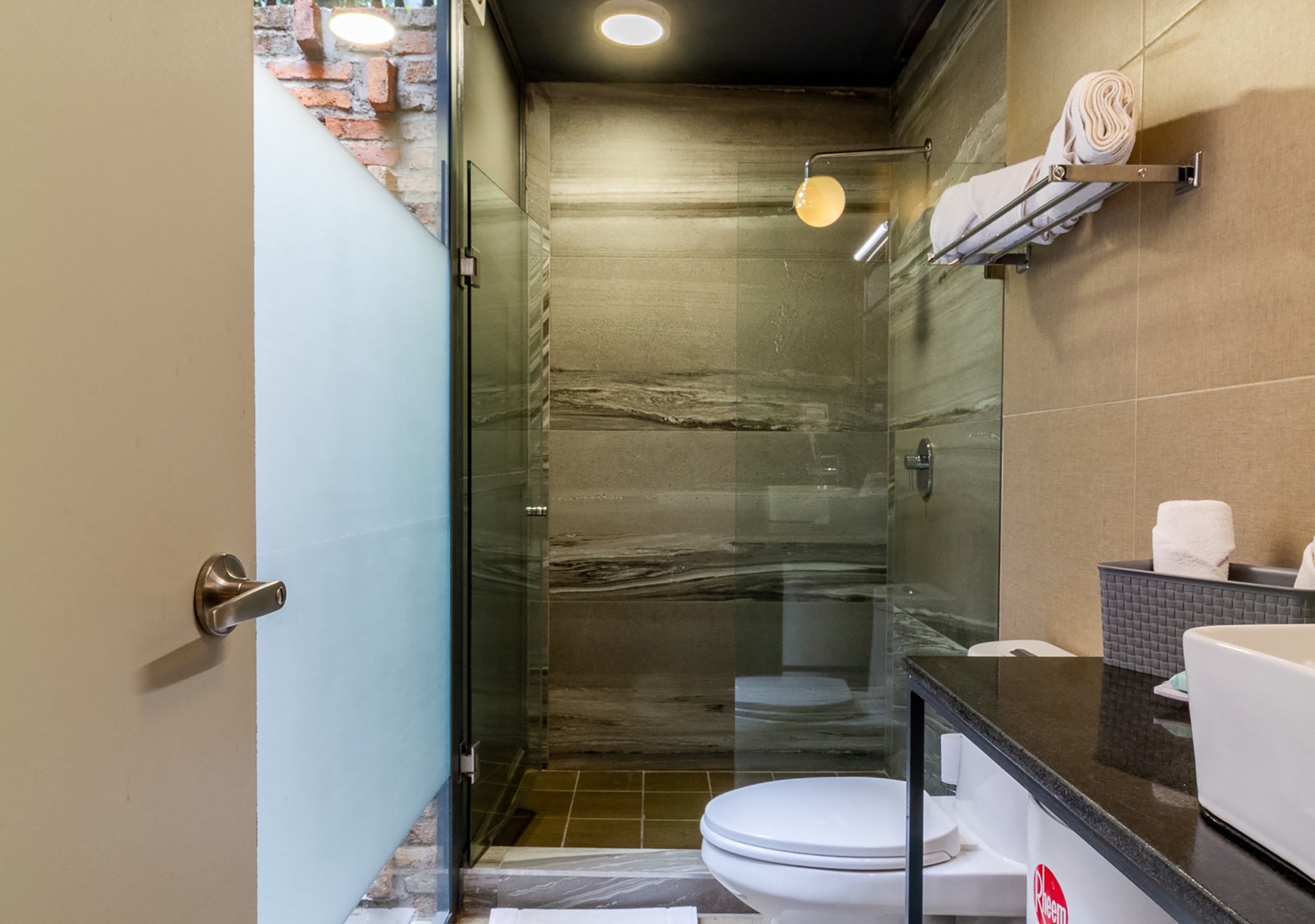 Triple Queen Size Bed