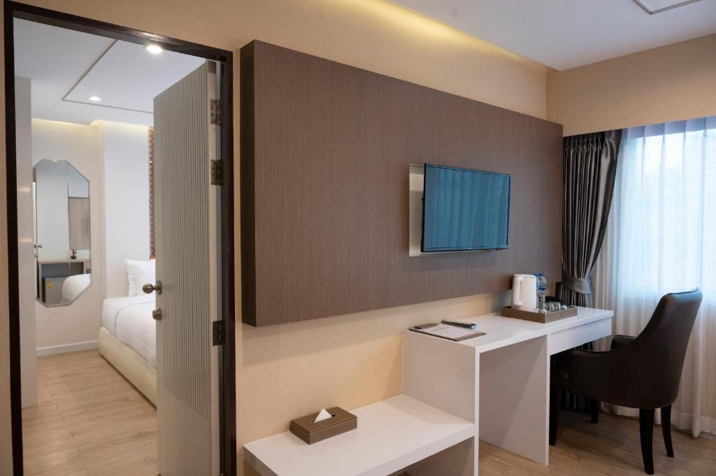 Suite Two Bedrooms