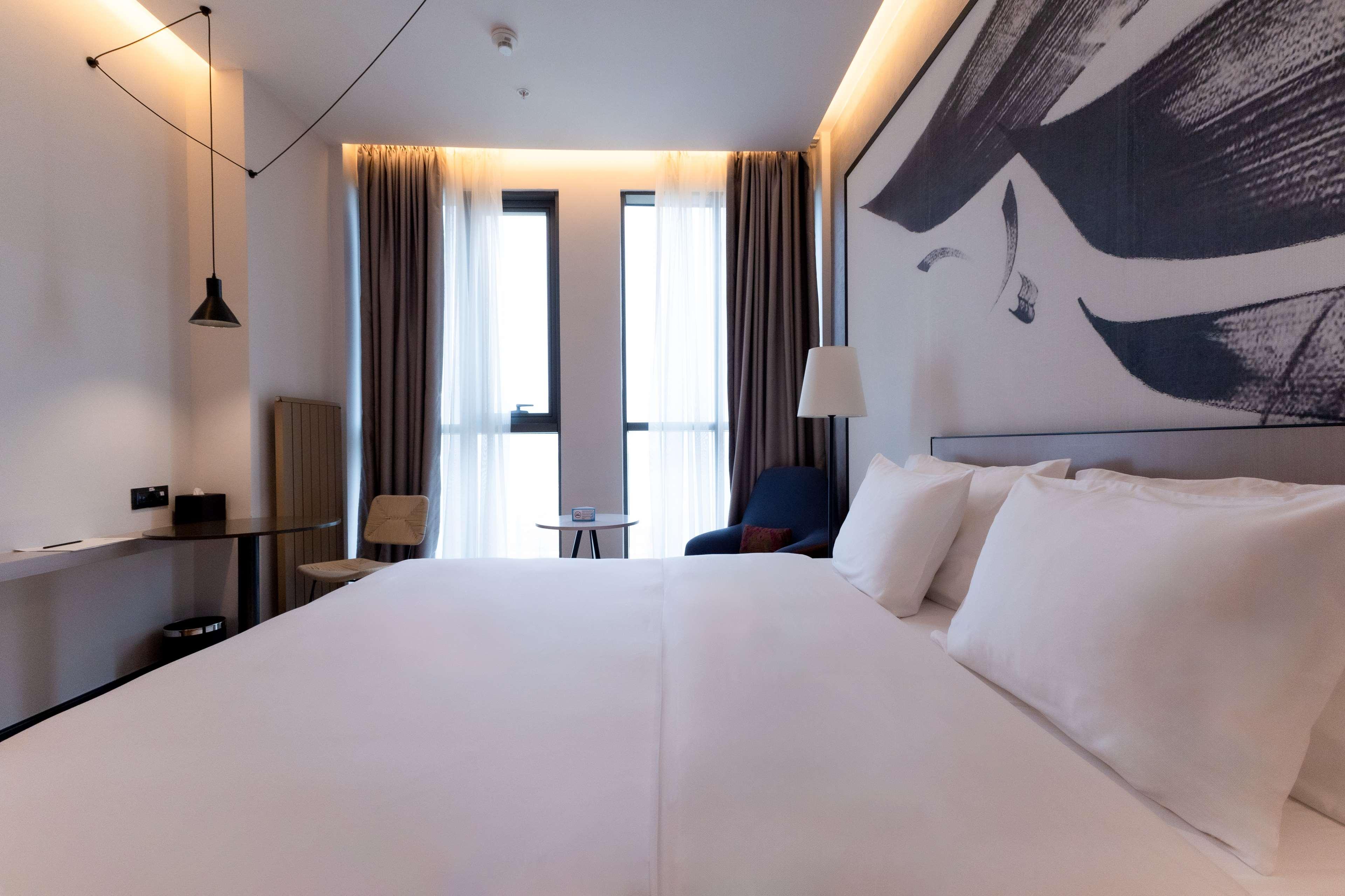 Double King Size Bed