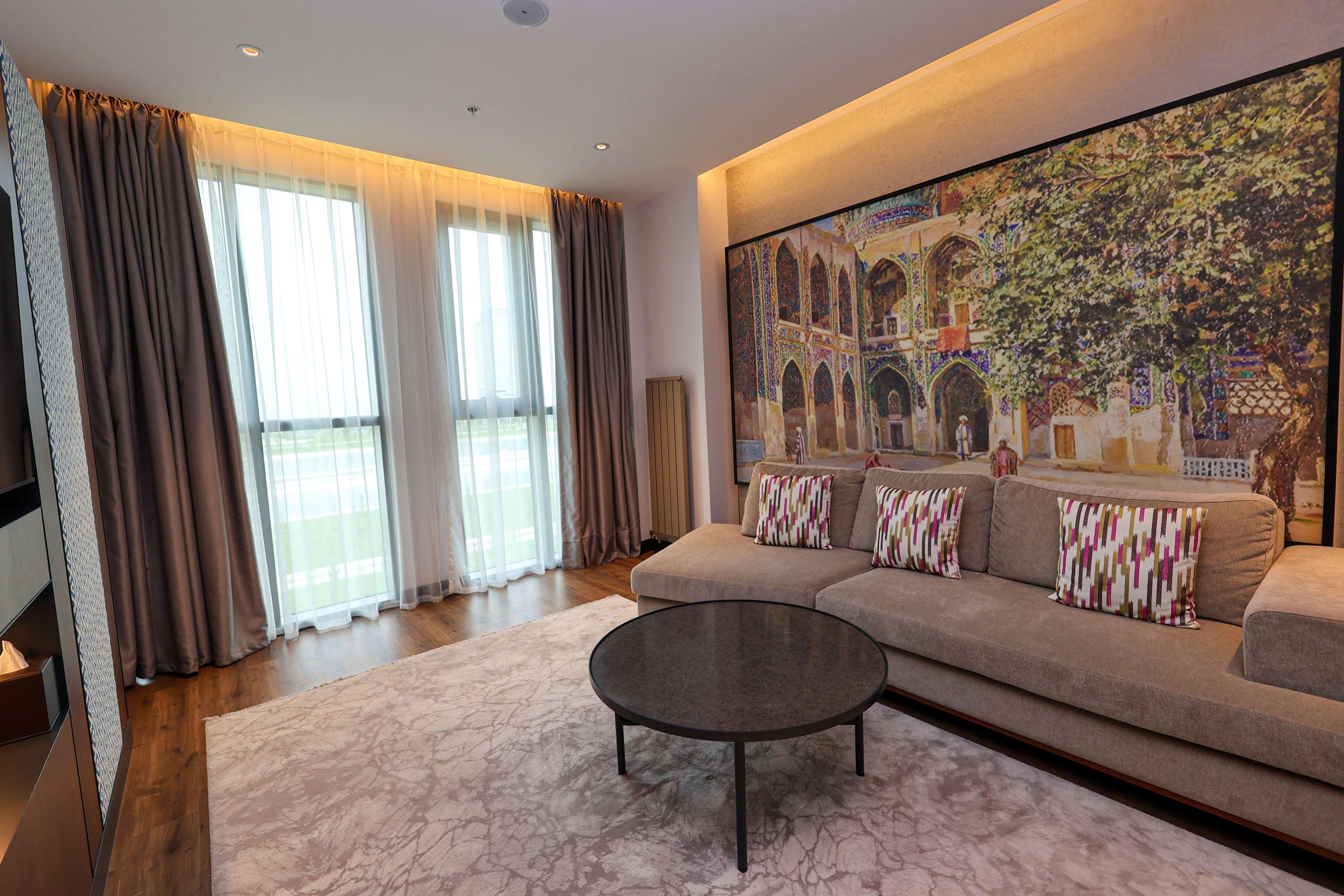 Suite King Bed One Bedroom 