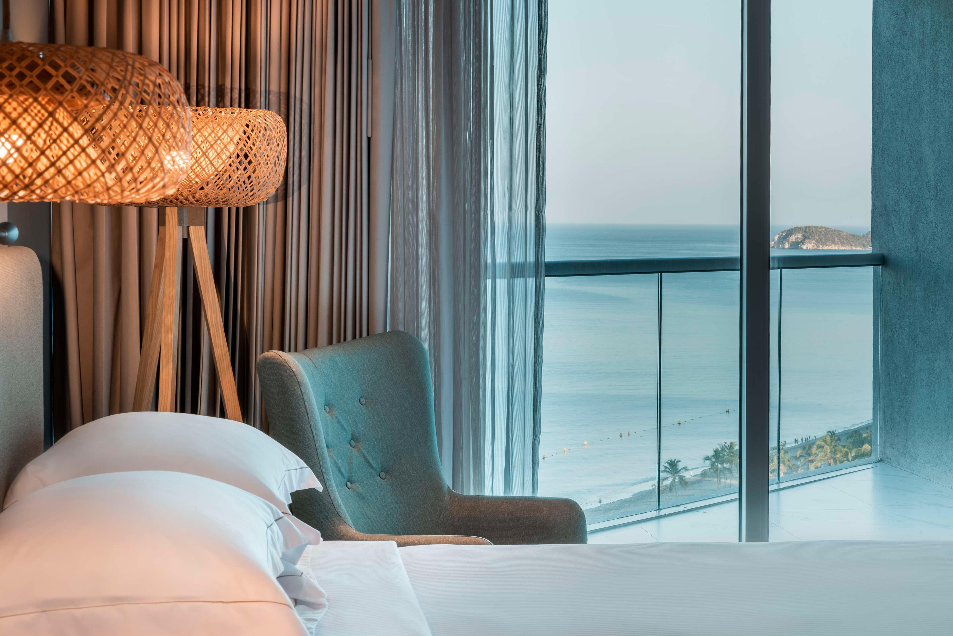 Double Ocean View King Bed