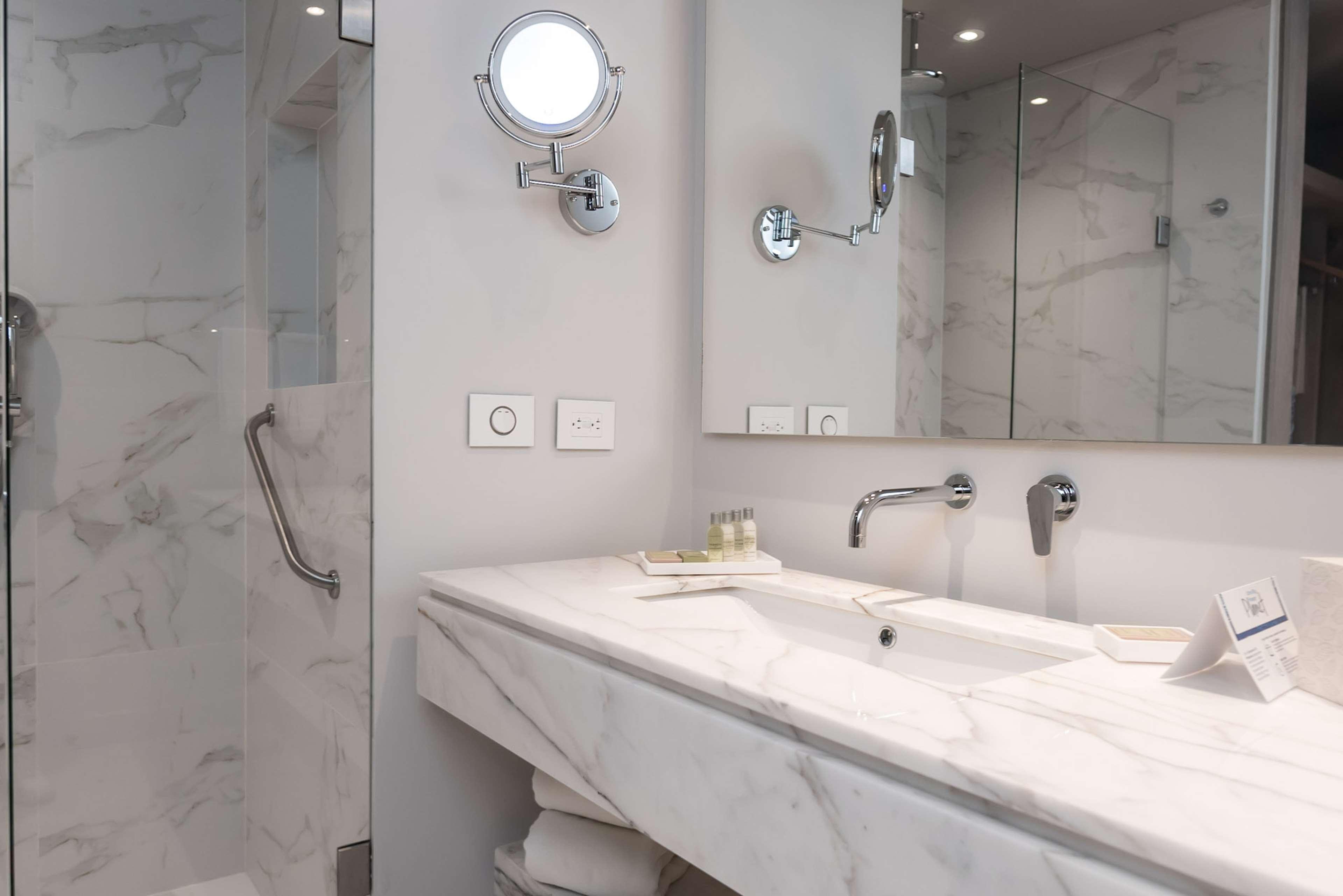 Double Deluxe City View