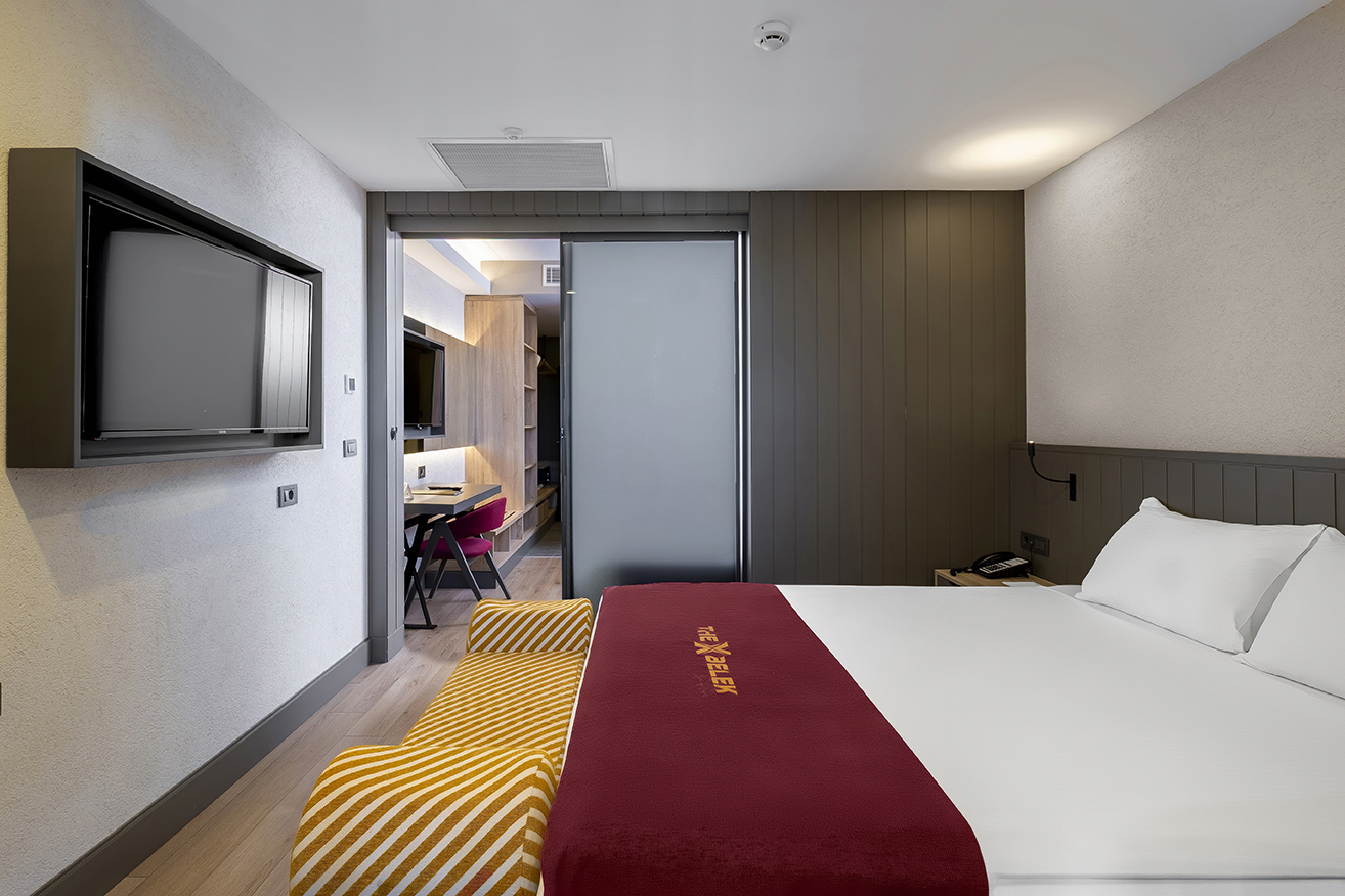 Family Room Connecting Room