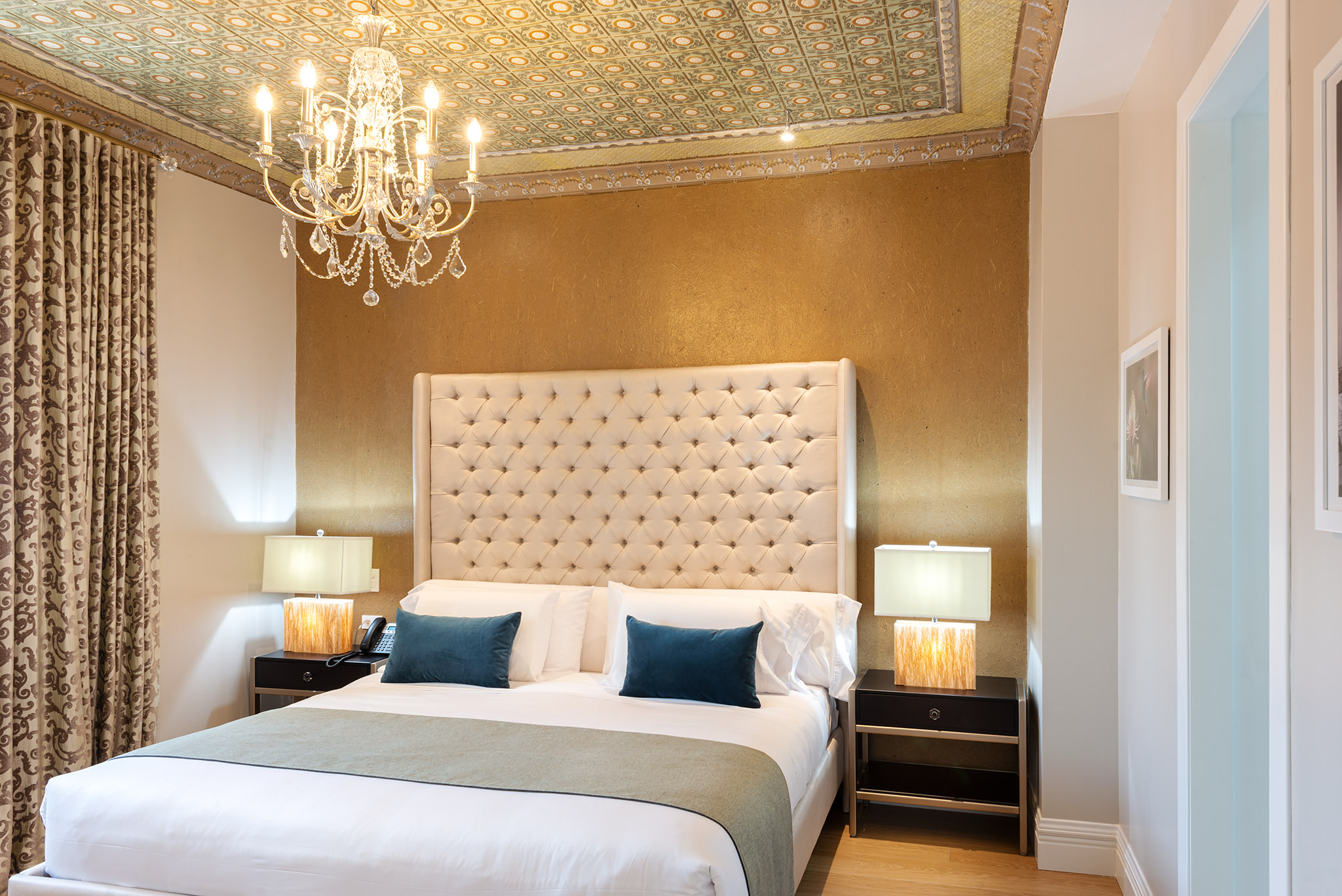 Suite Deluxe with Balcony