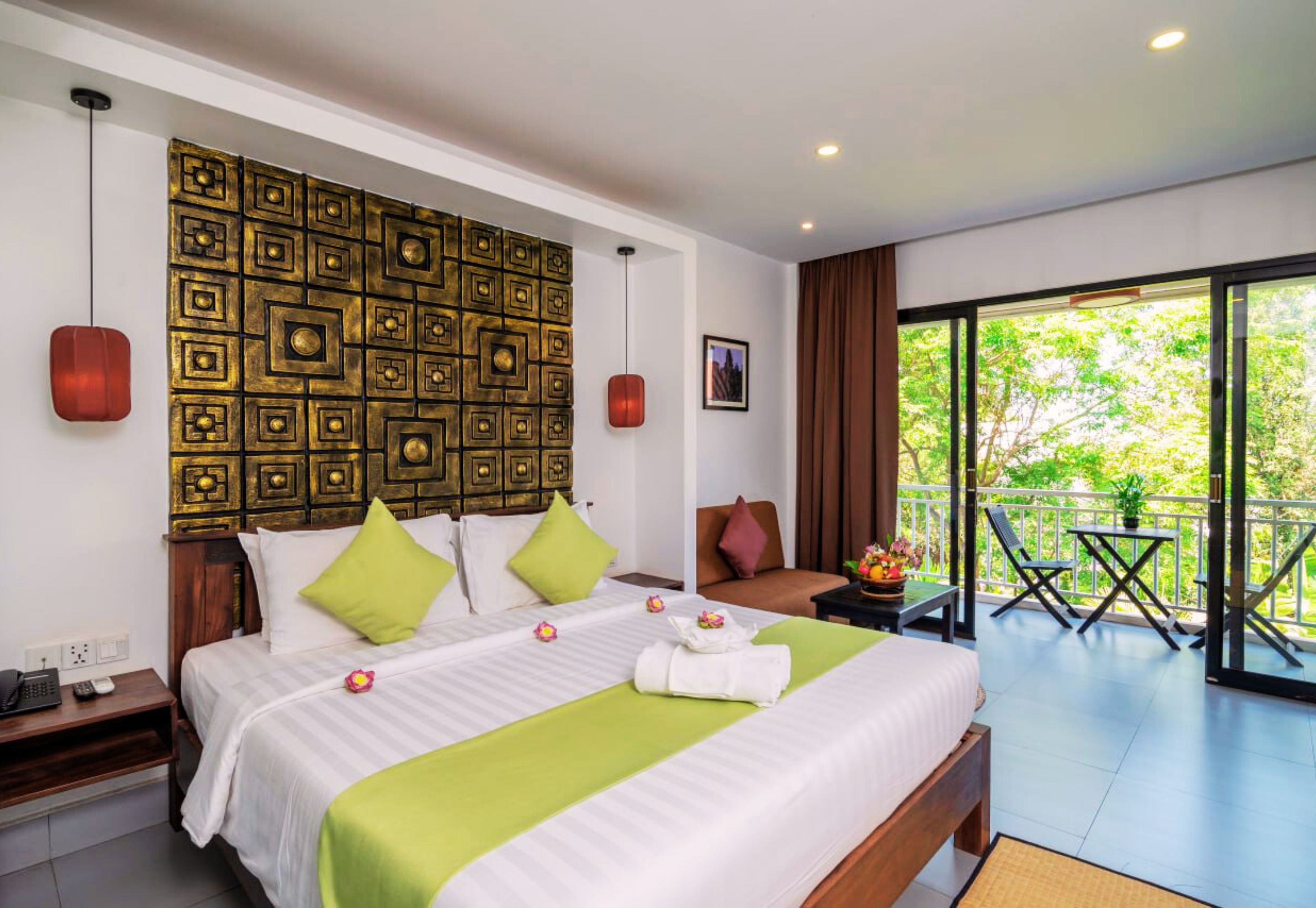 Double Deluxe Pool View