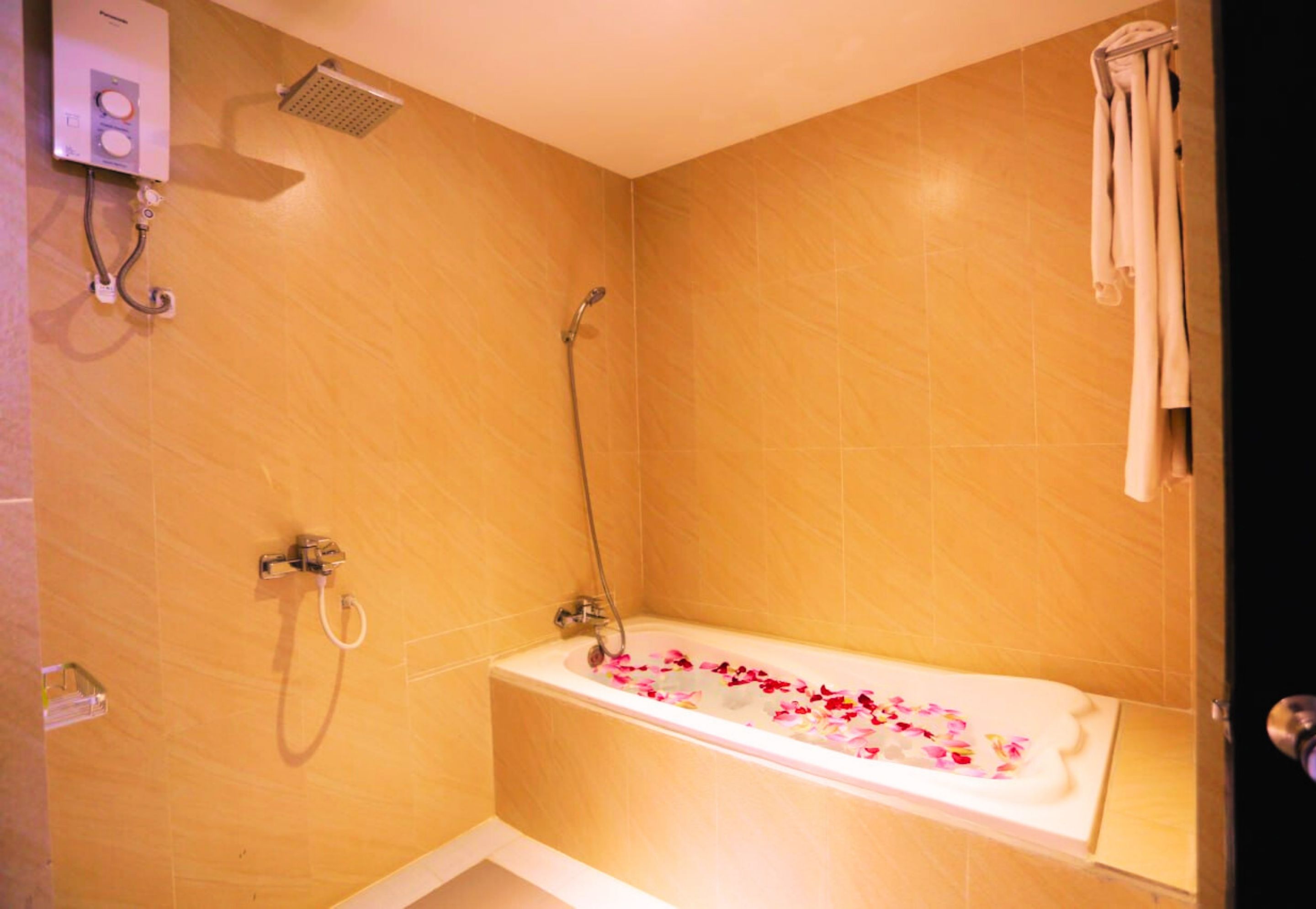 Double Deluxe Pool View