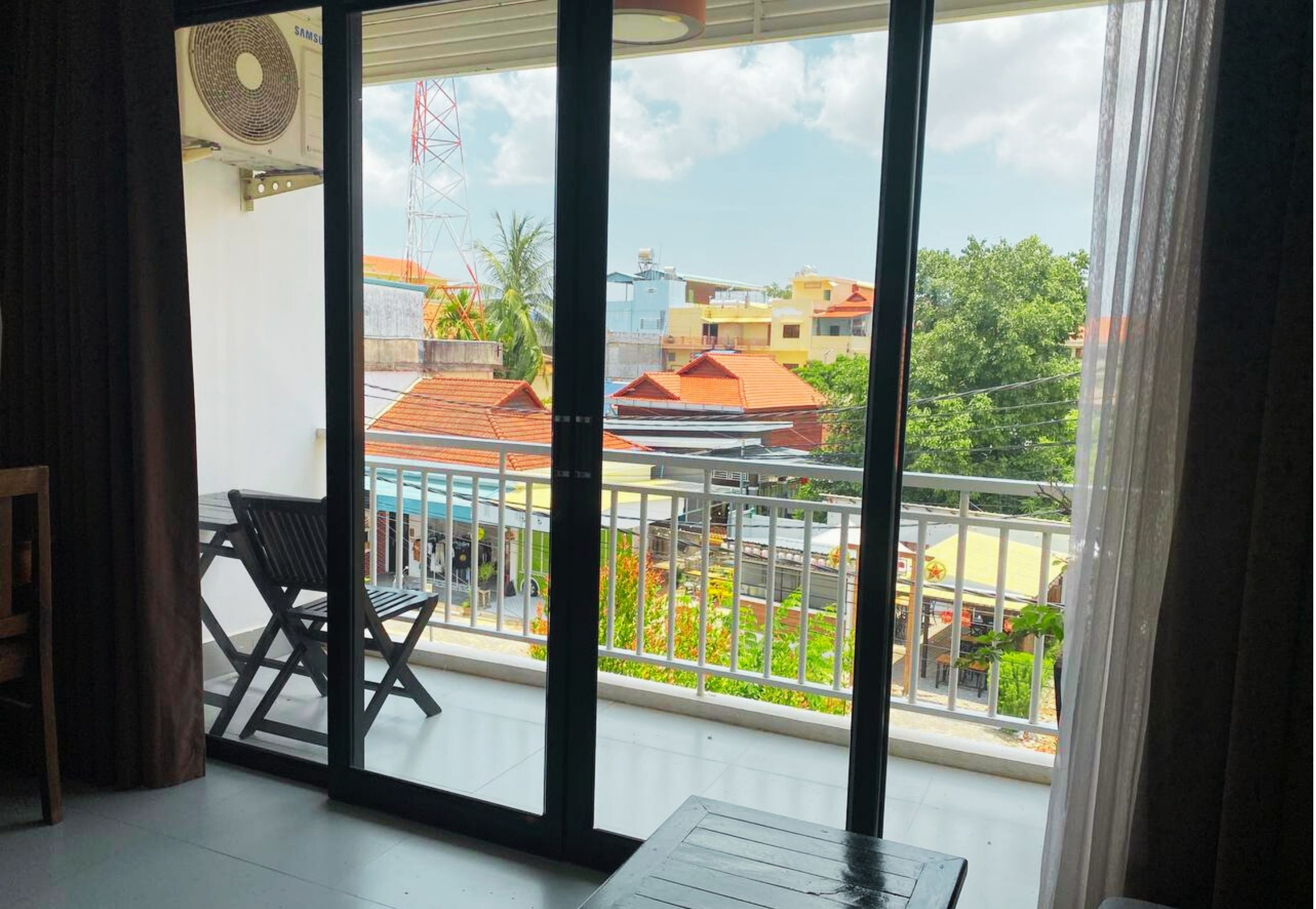 Twin Deluxe with Balcony