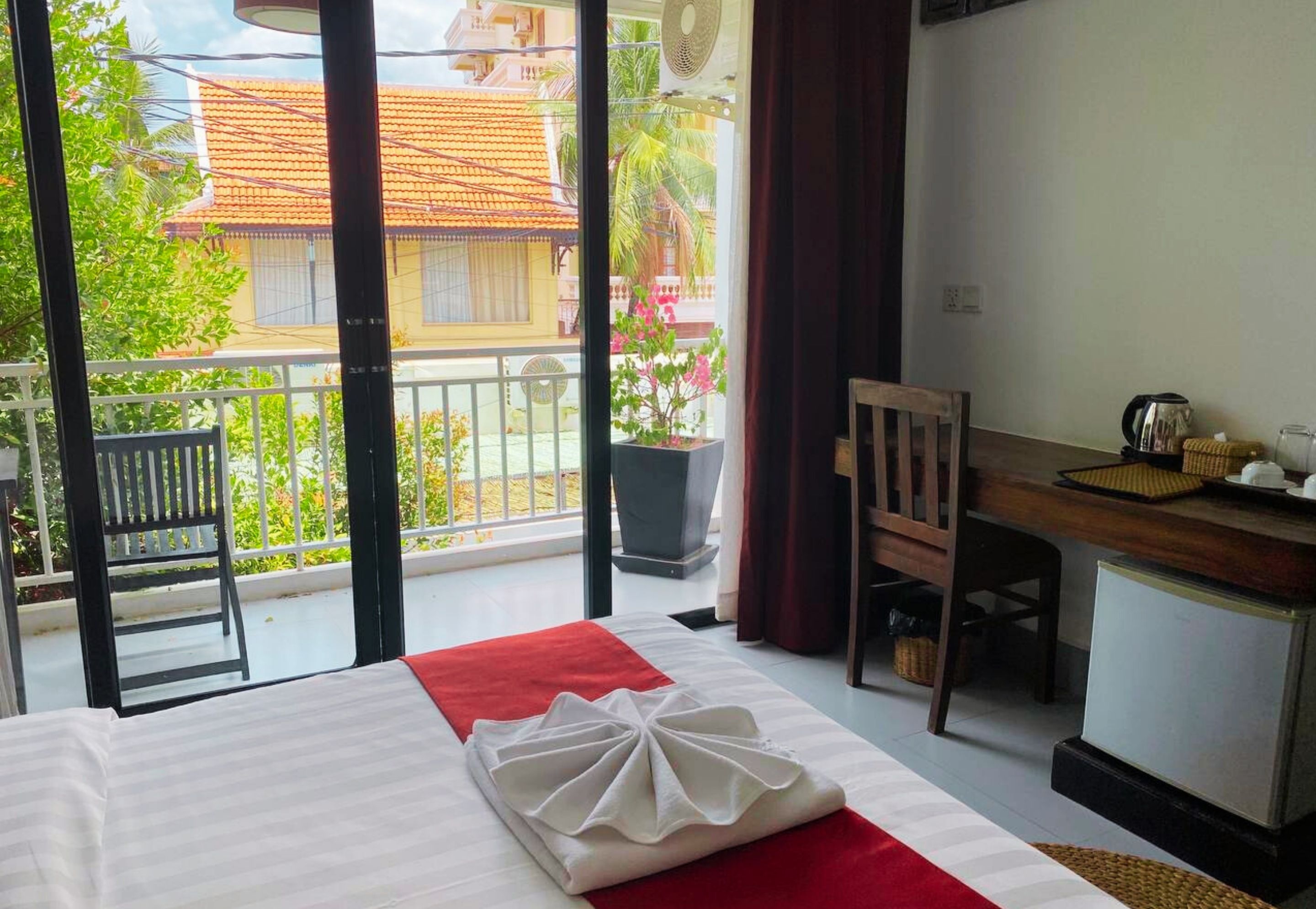 Twin Deluxe with Balcony