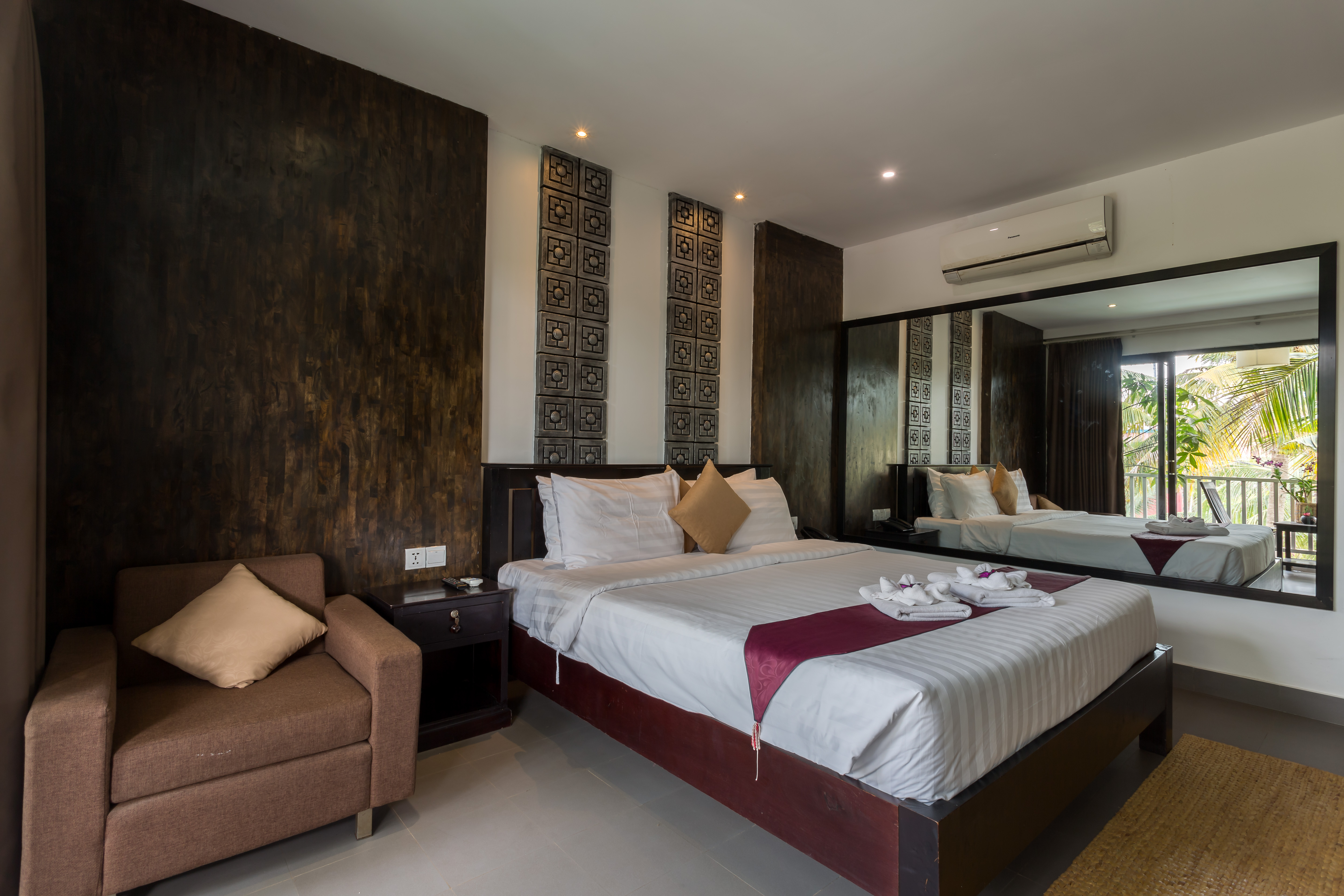 Double Deluxe Pool View