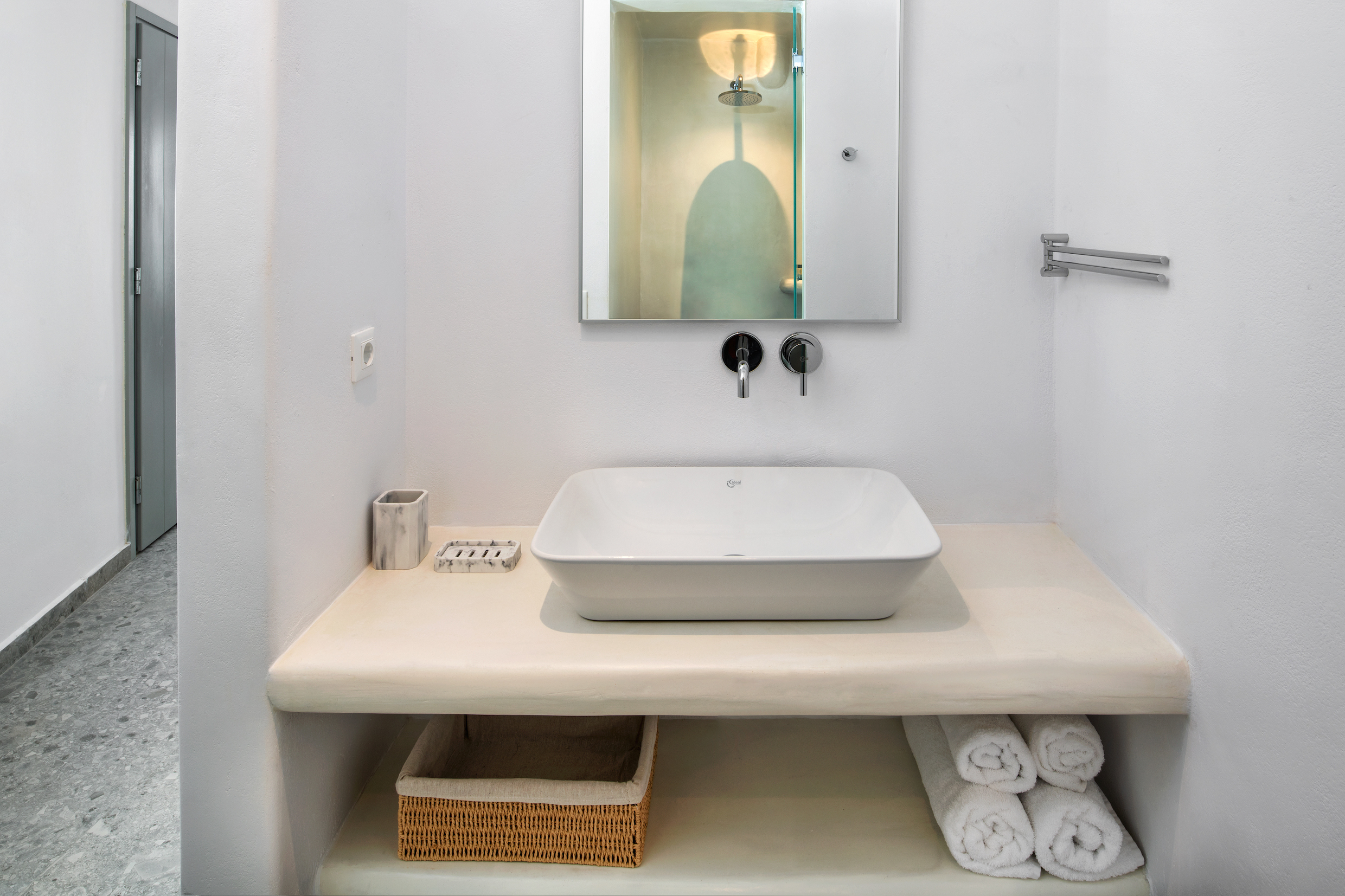 Suite Deluxe Sea View with Balcony