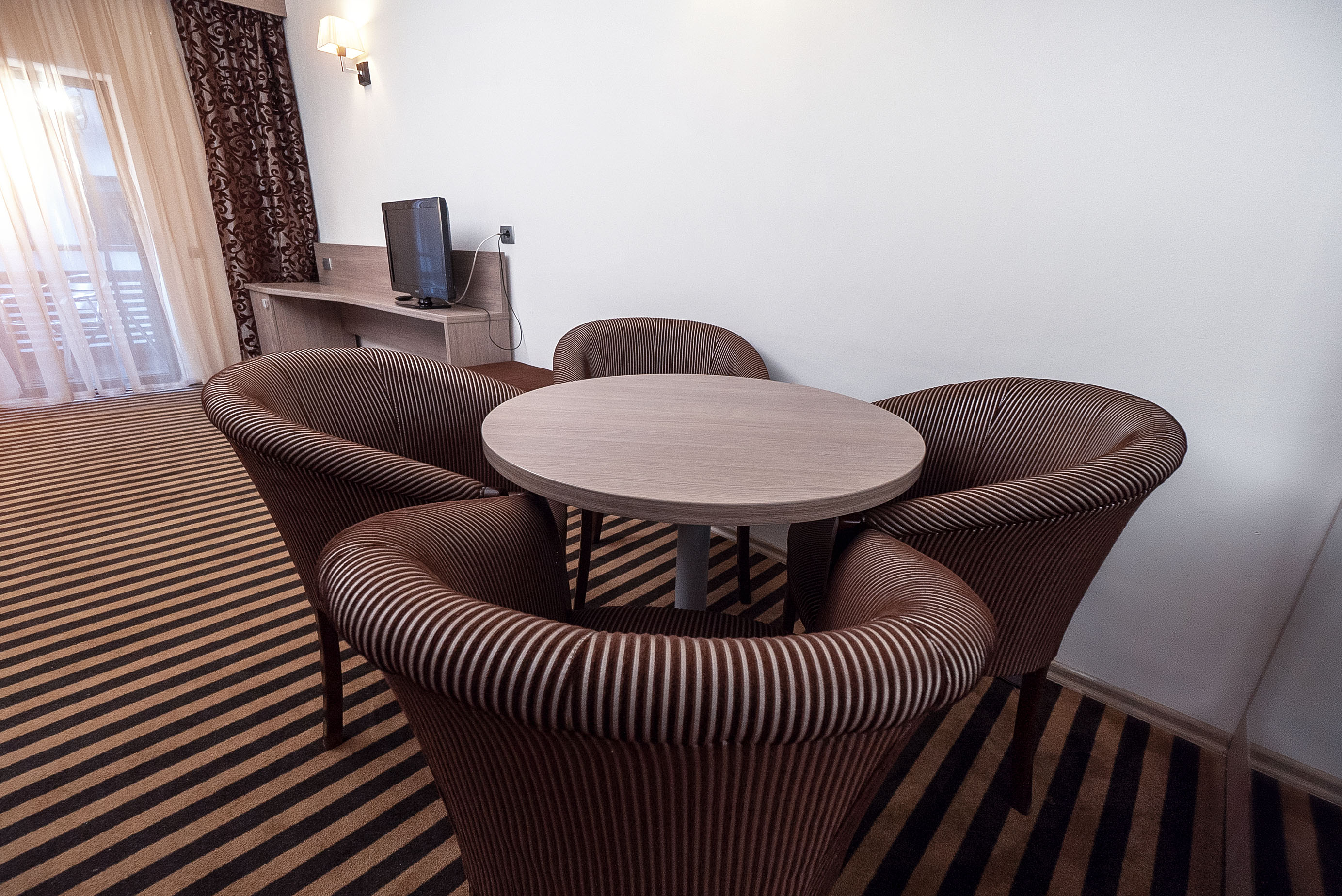 Family Room Executive