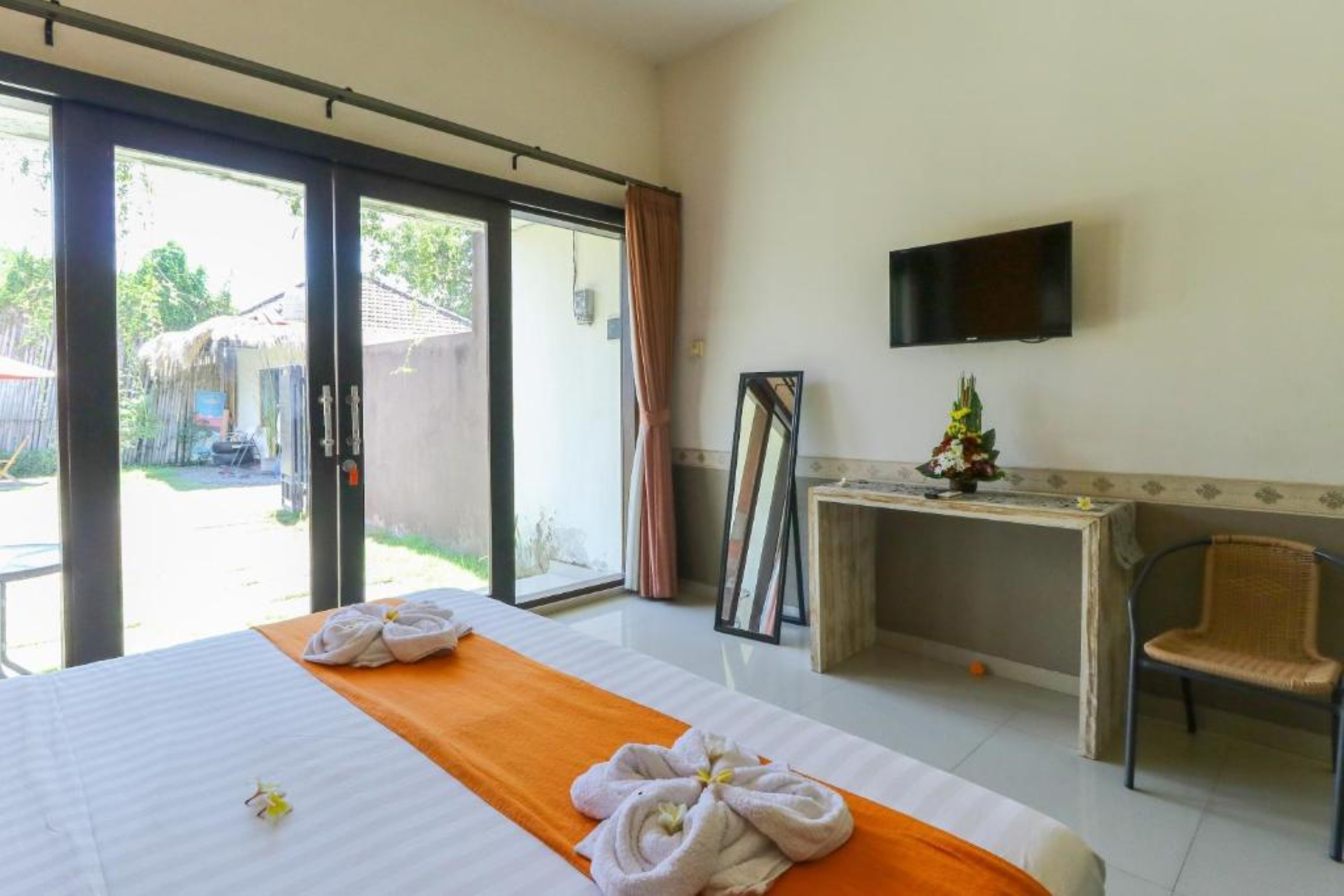 Double or Twin Standard