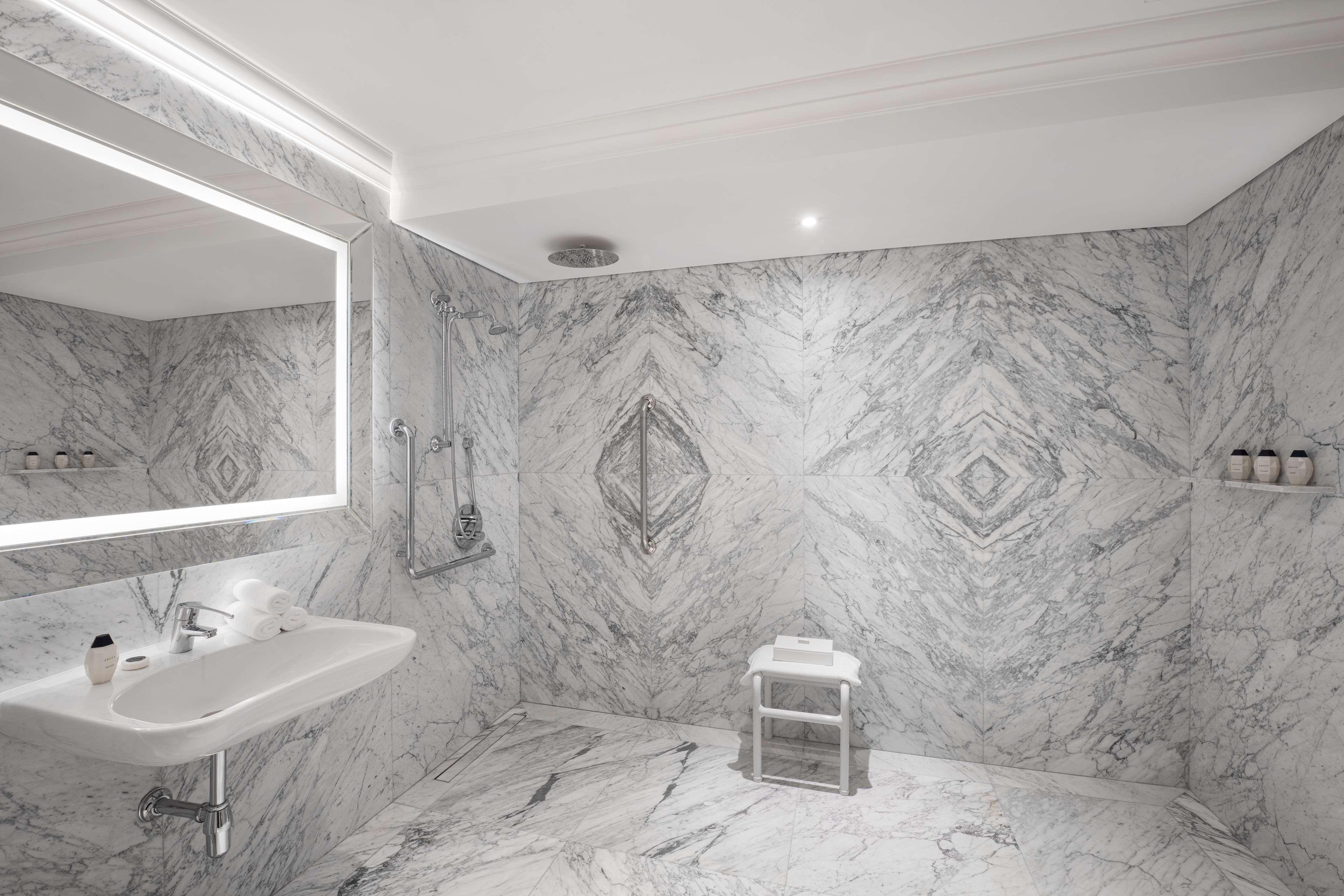 Double Accessible King Size Bed