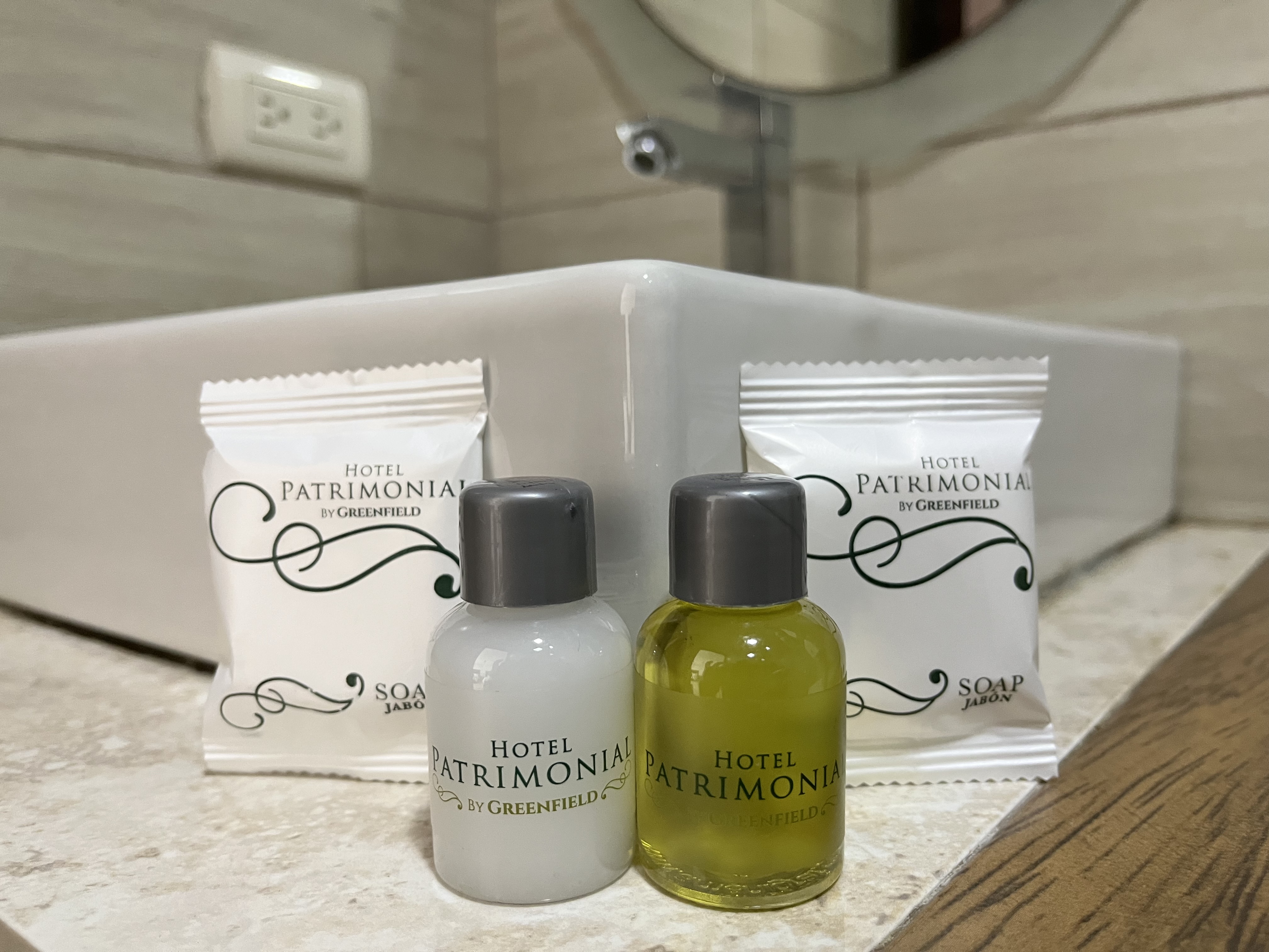 Double or Twin with Double Bed