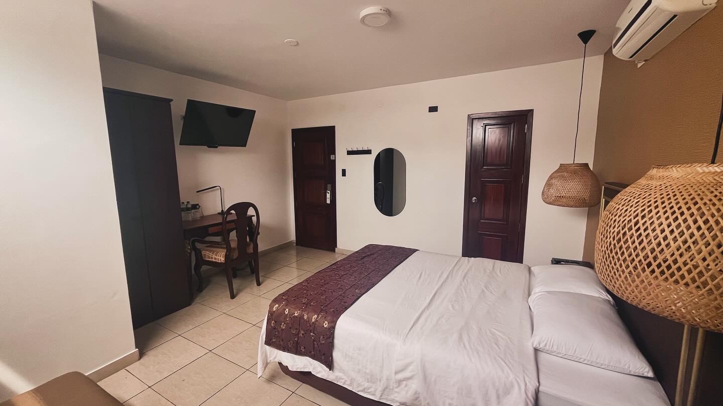 Double Superior Queen Bed