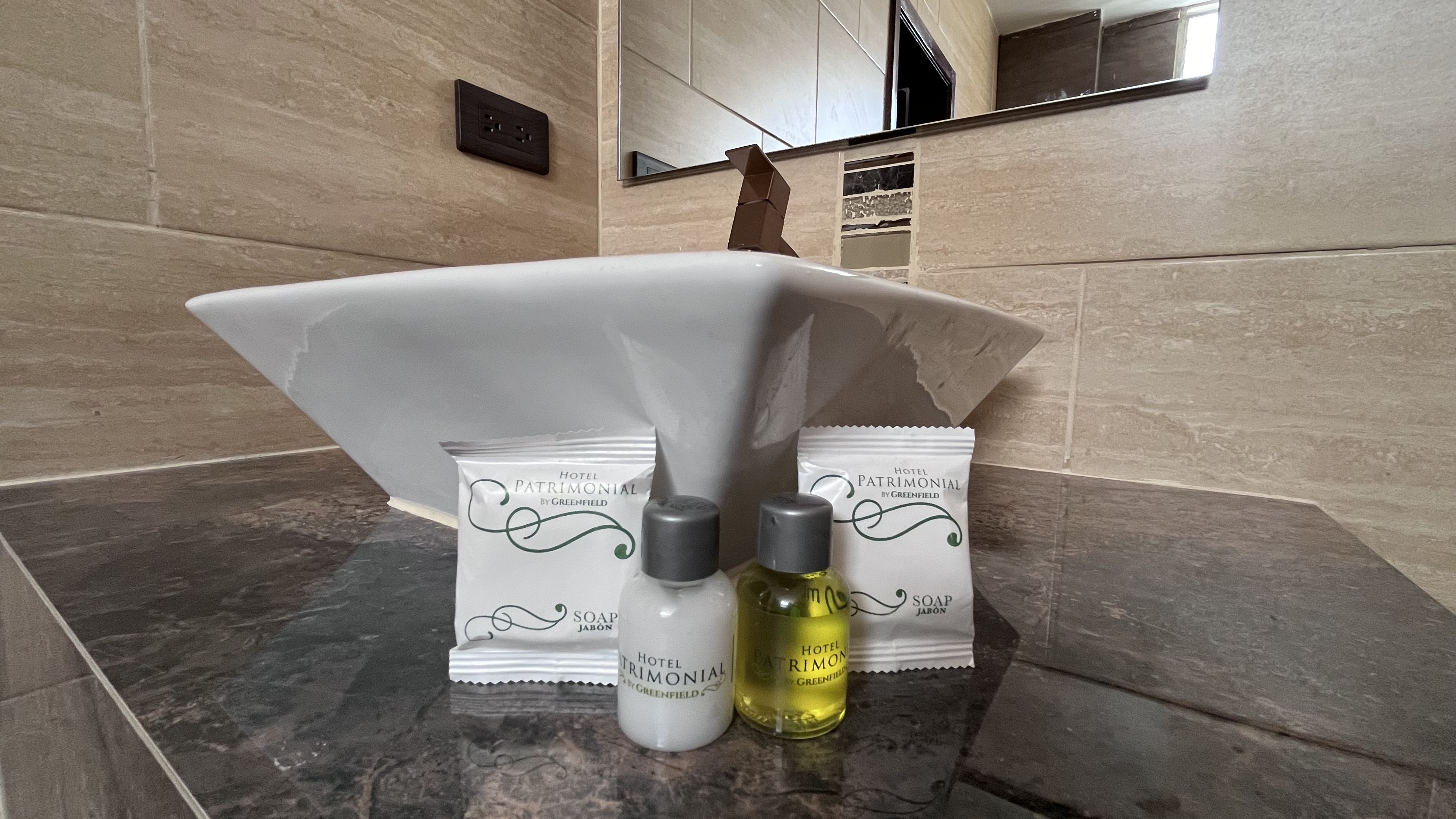 Double Superior Queen Bed