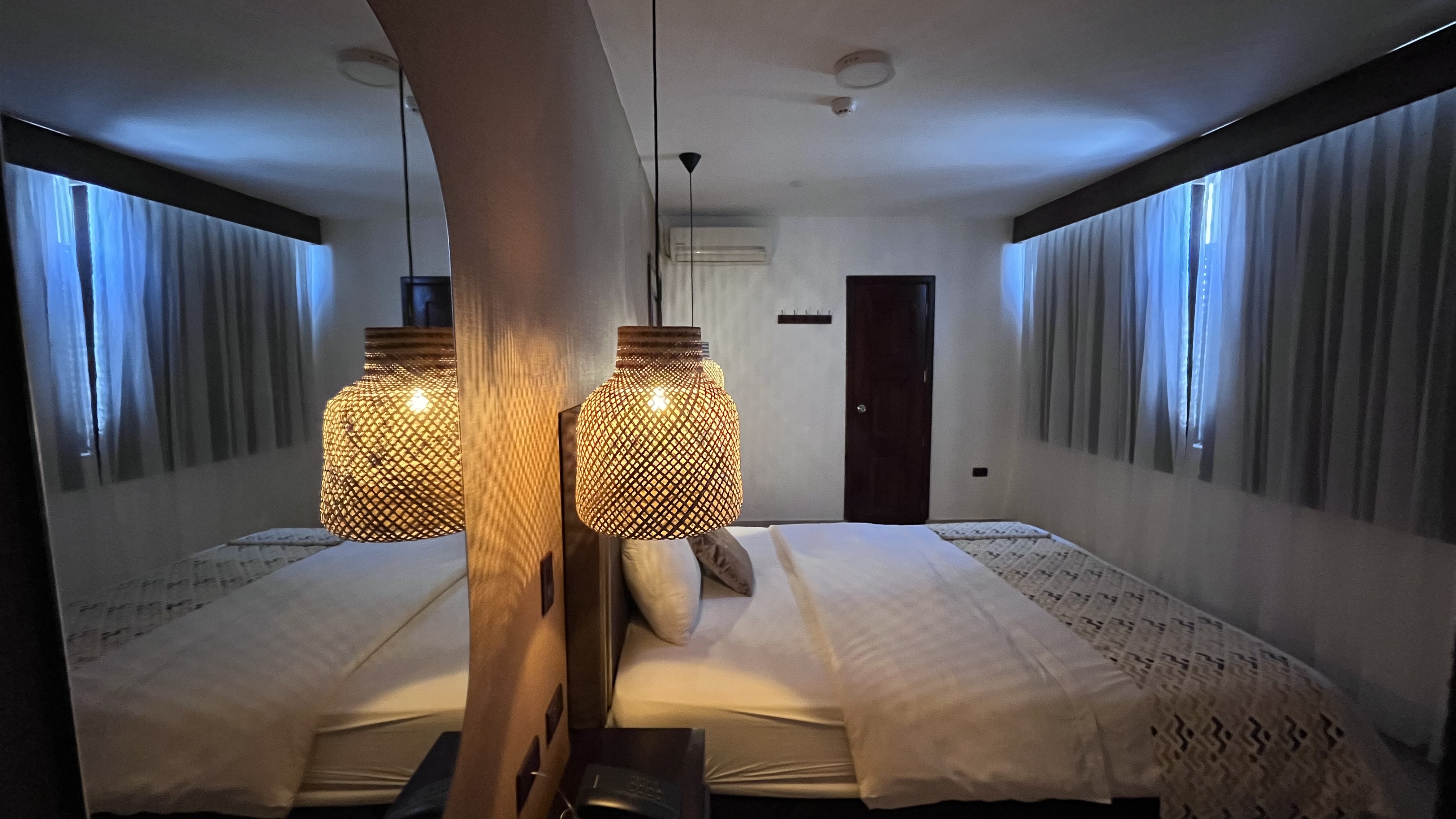 Double Superior Queen Bed