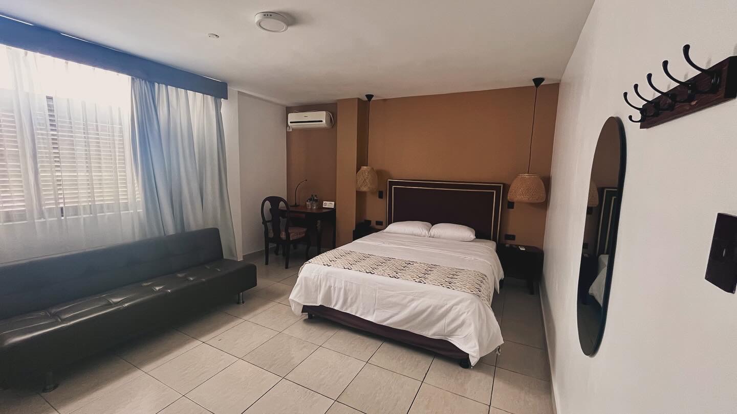 Double Superior Queen Bed