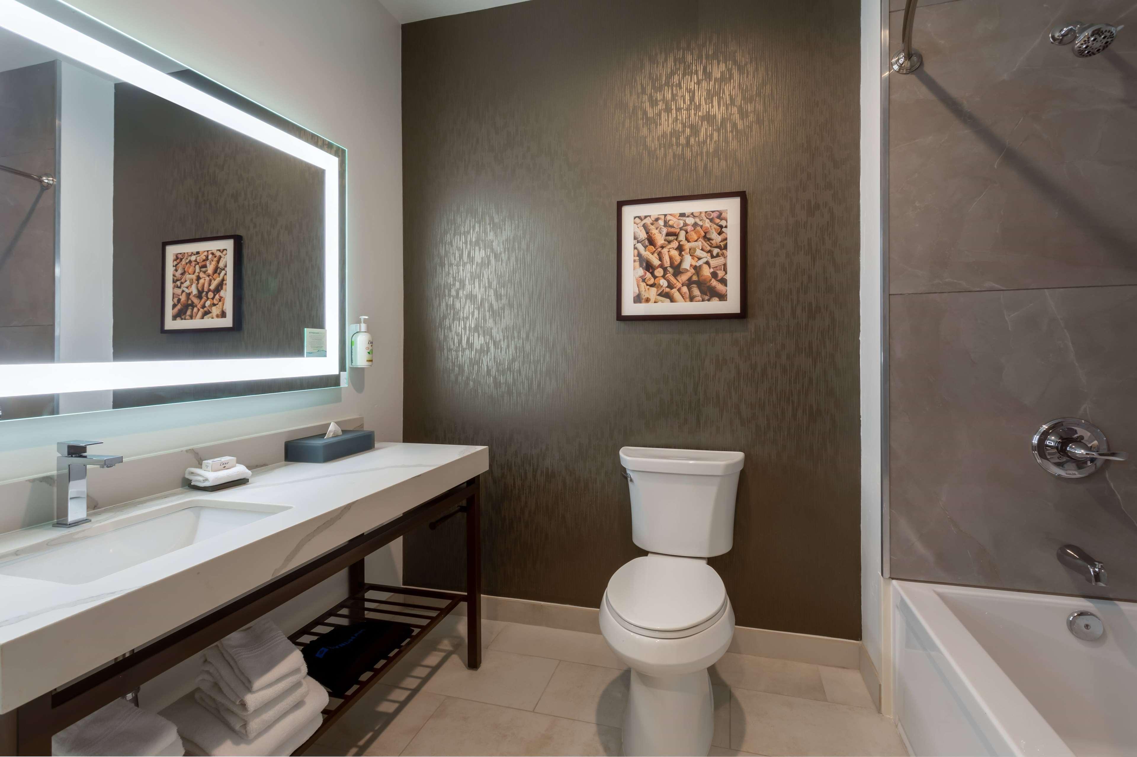 Room Deluxe Two Queen Beds