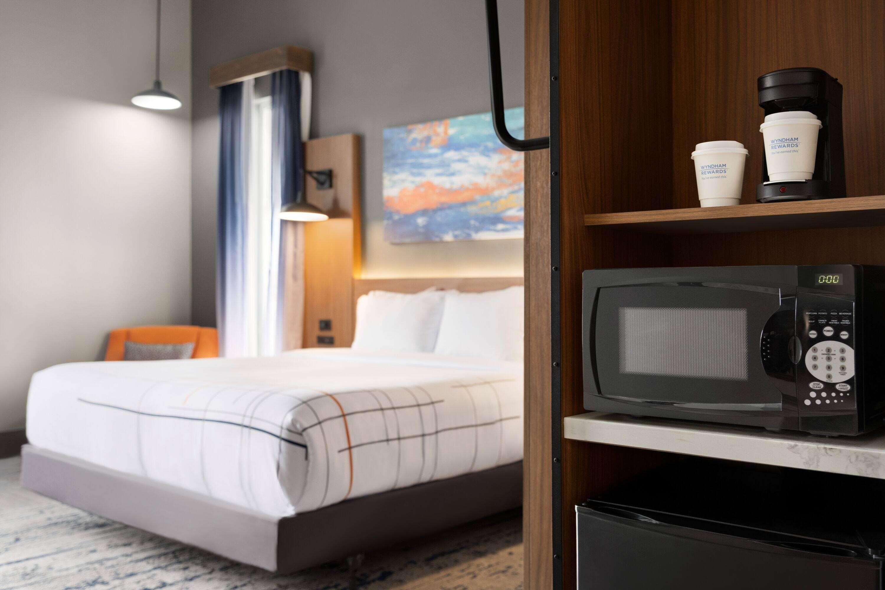 Room Accessible King Size Bed