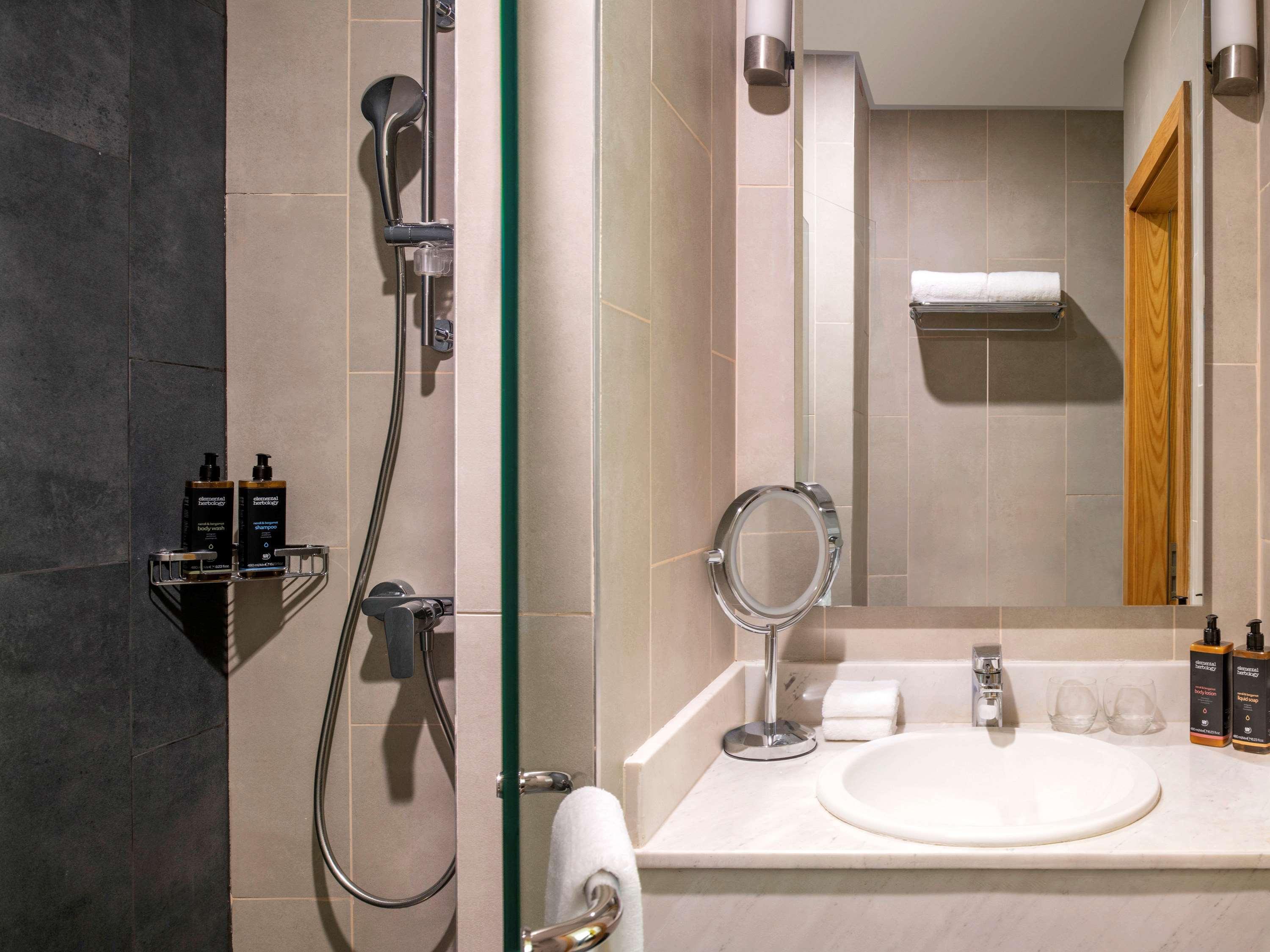 Apartment King Size Bed