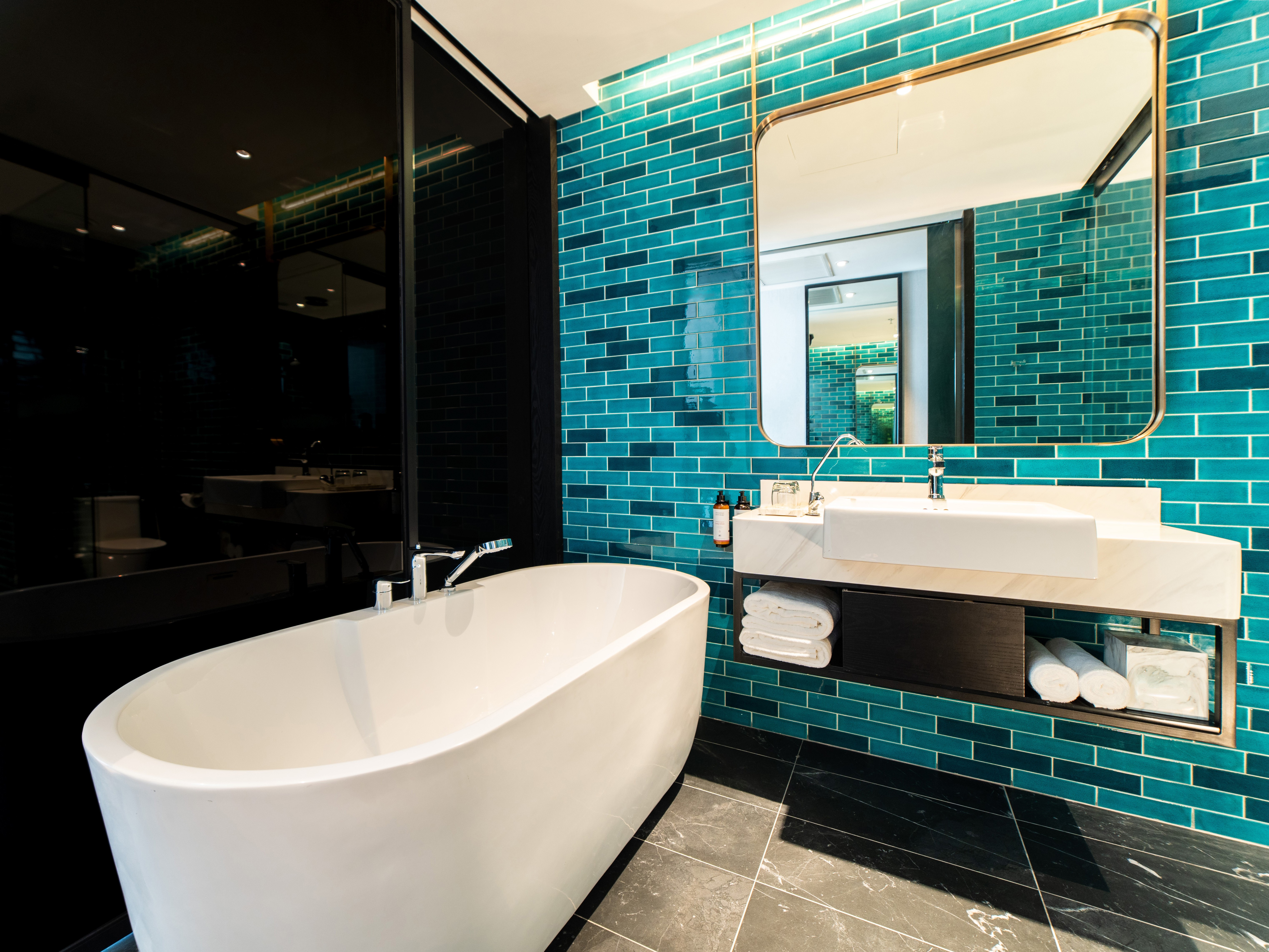 Junior Suite King Size Bed