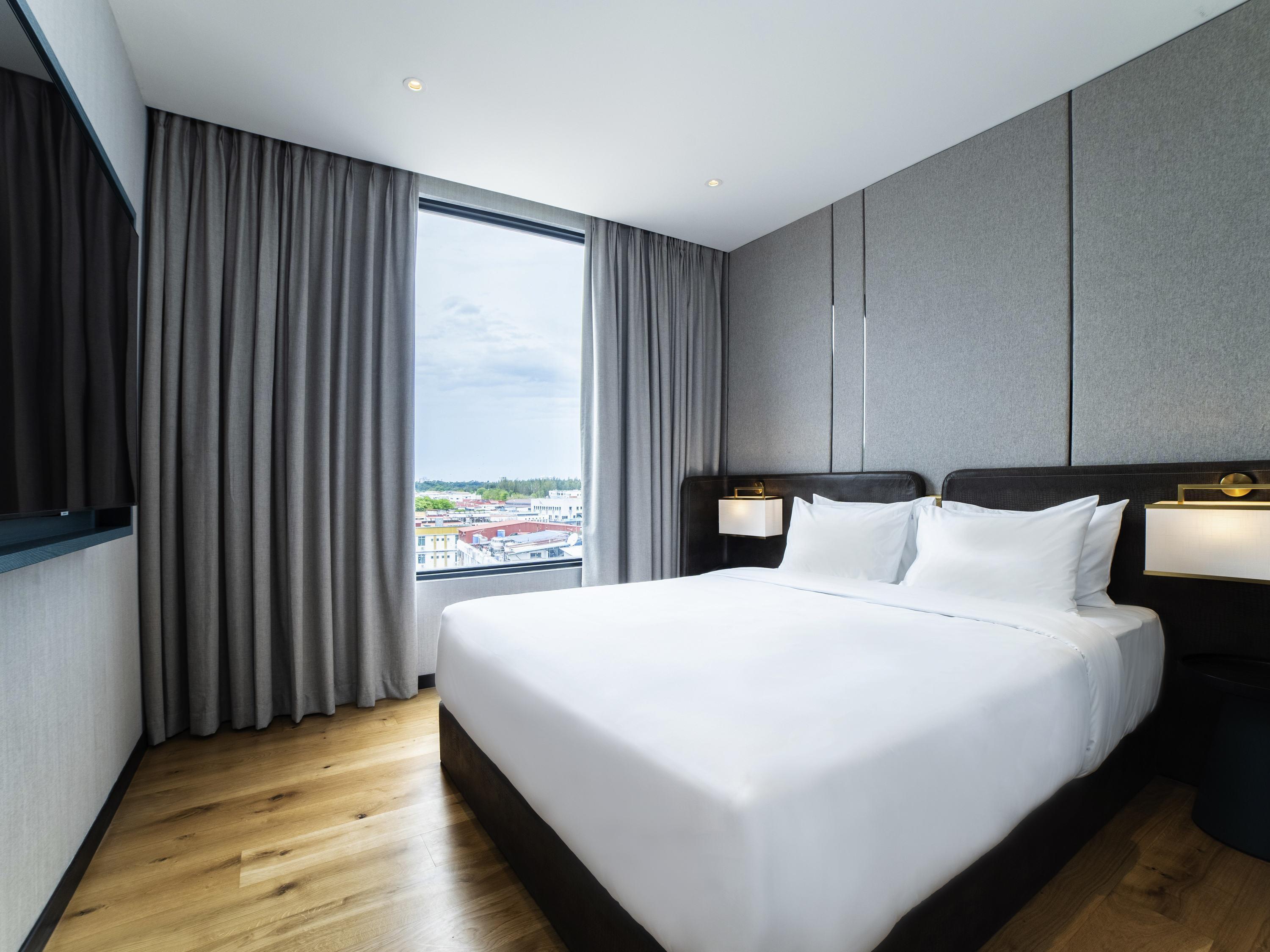 Junior Suite Deluxe King Bed