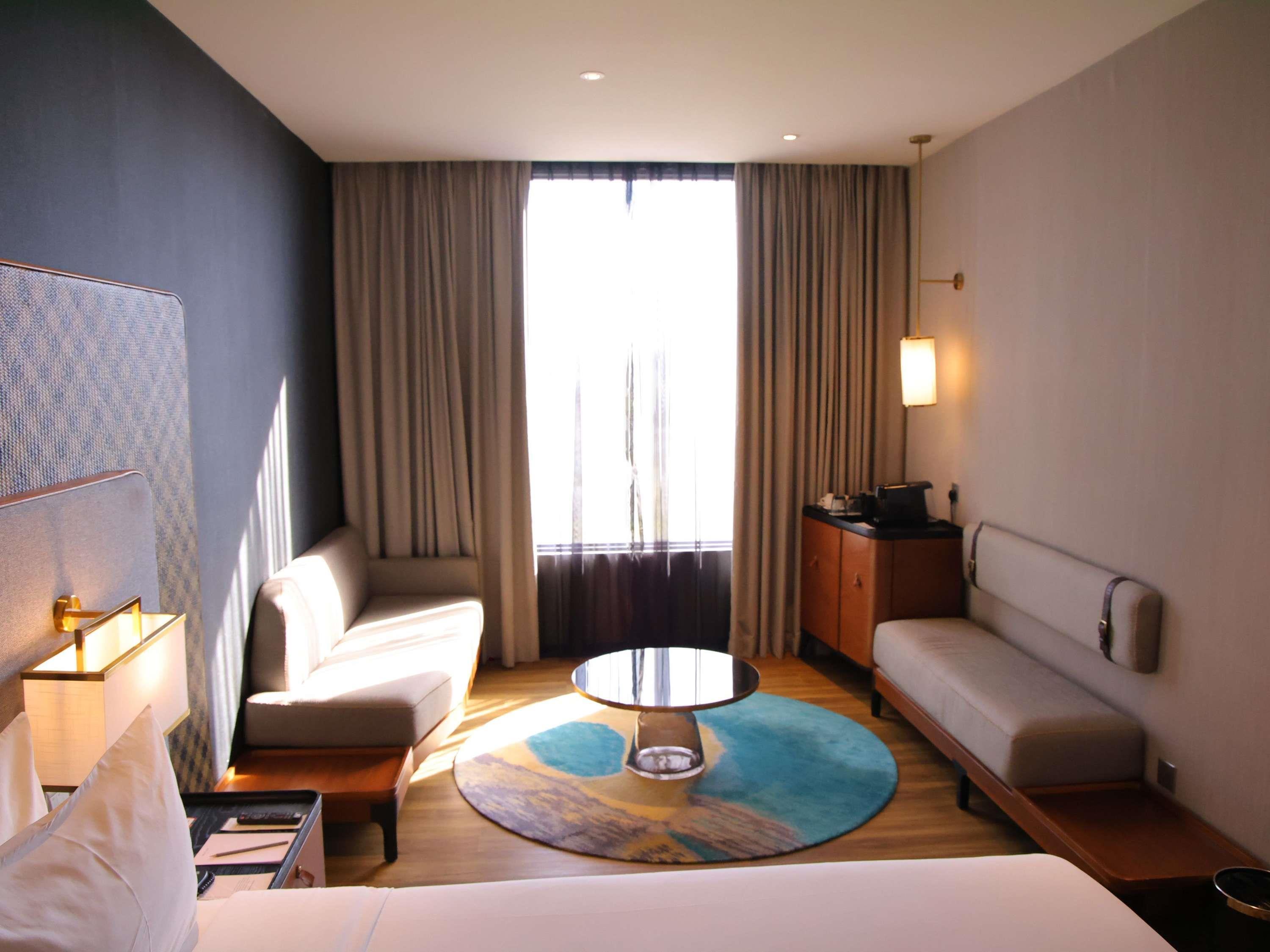 Junior Suite King Size Bed