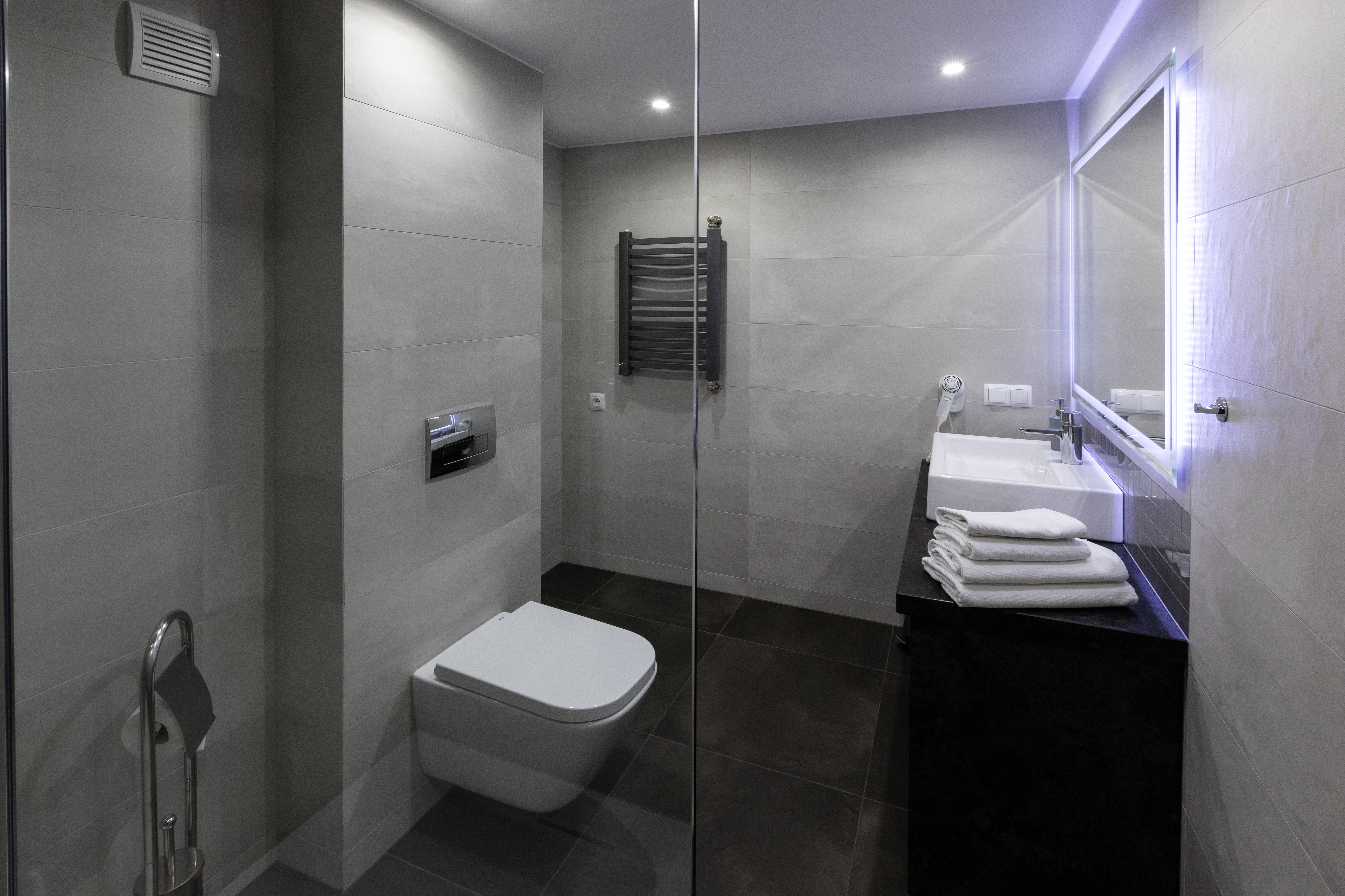 Double or Twin Deluxe