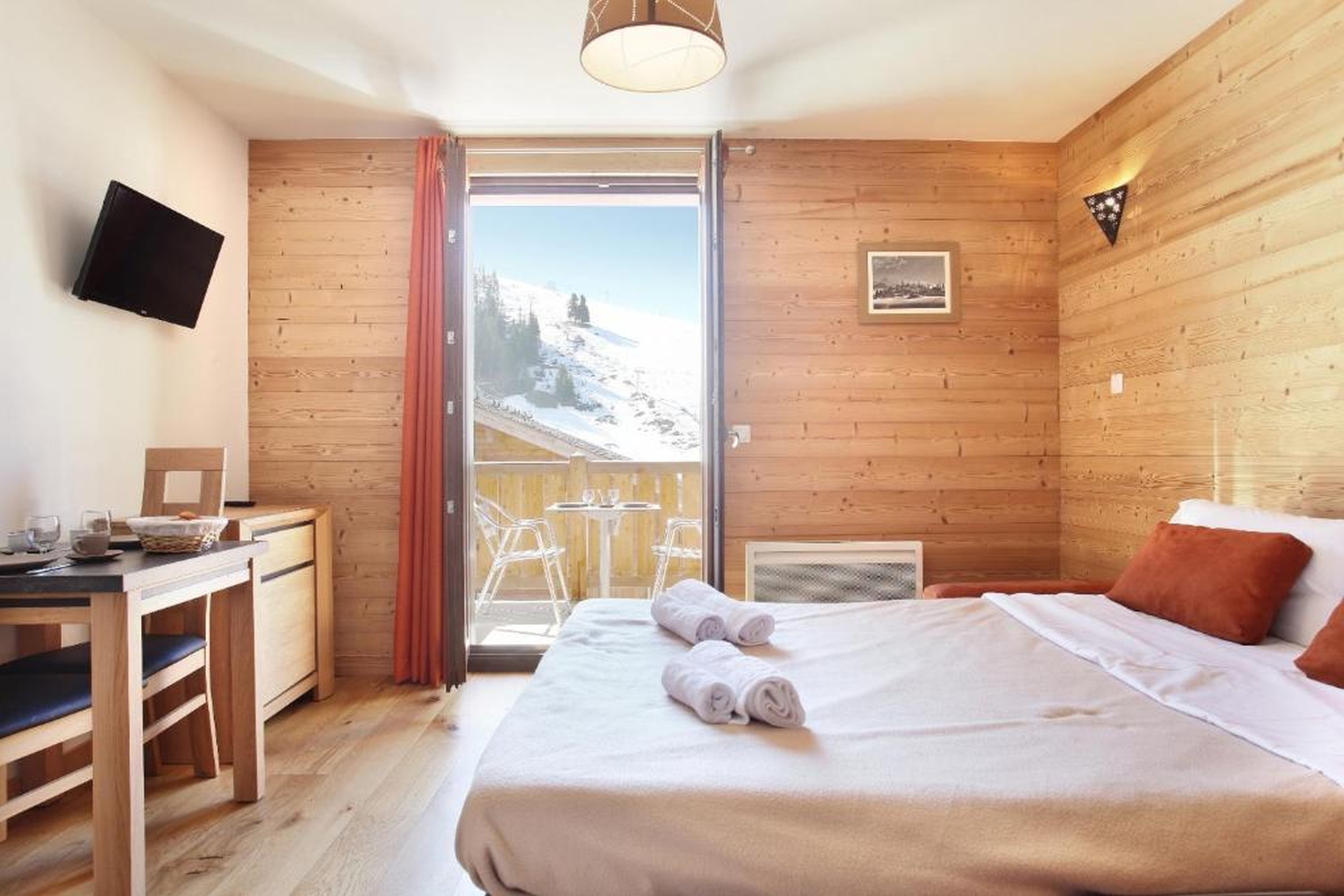 Apartment Capacity 8 Two Bedrooms