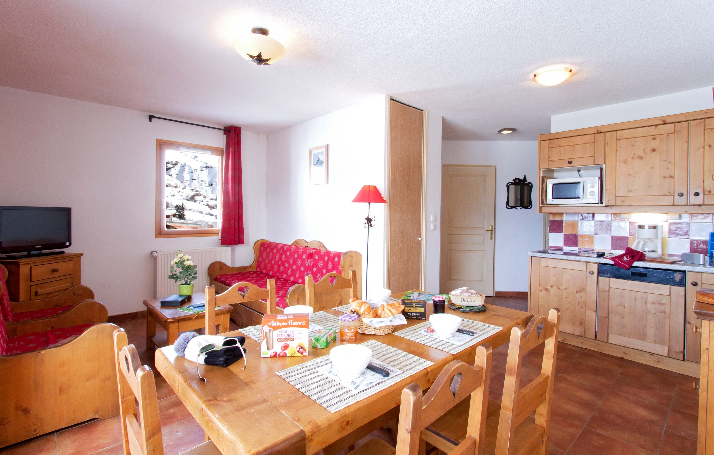 Apartment Capacity 8 Two Bedrooms